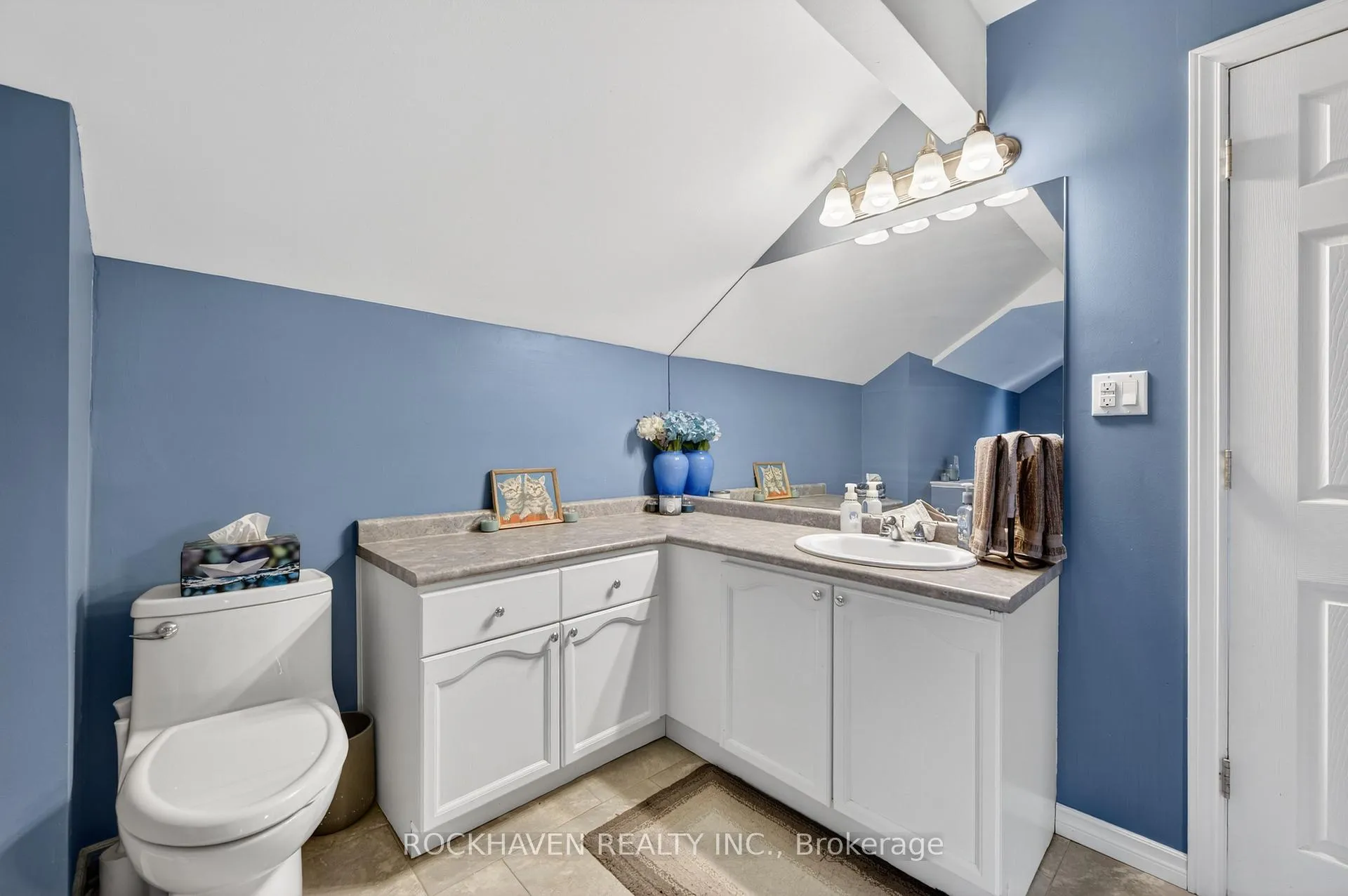 Photo 18 of 151 Lynden Road, Hamilton, Lynden — HOMEH
