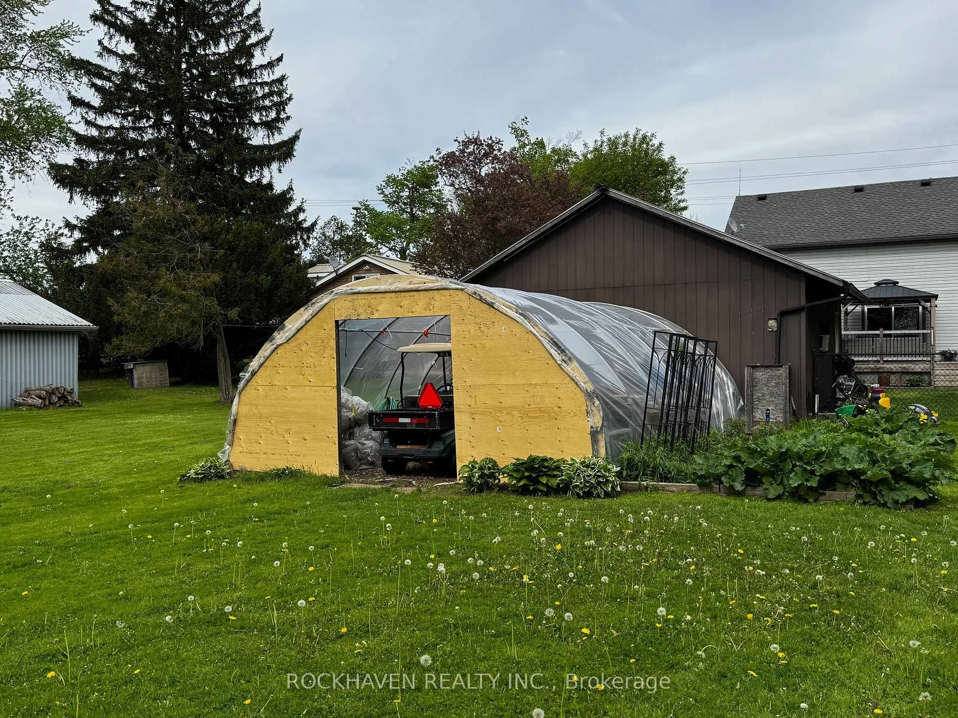 Photo 21 of 151 Lynden Road, Hamilton, Lynden — HOMEH