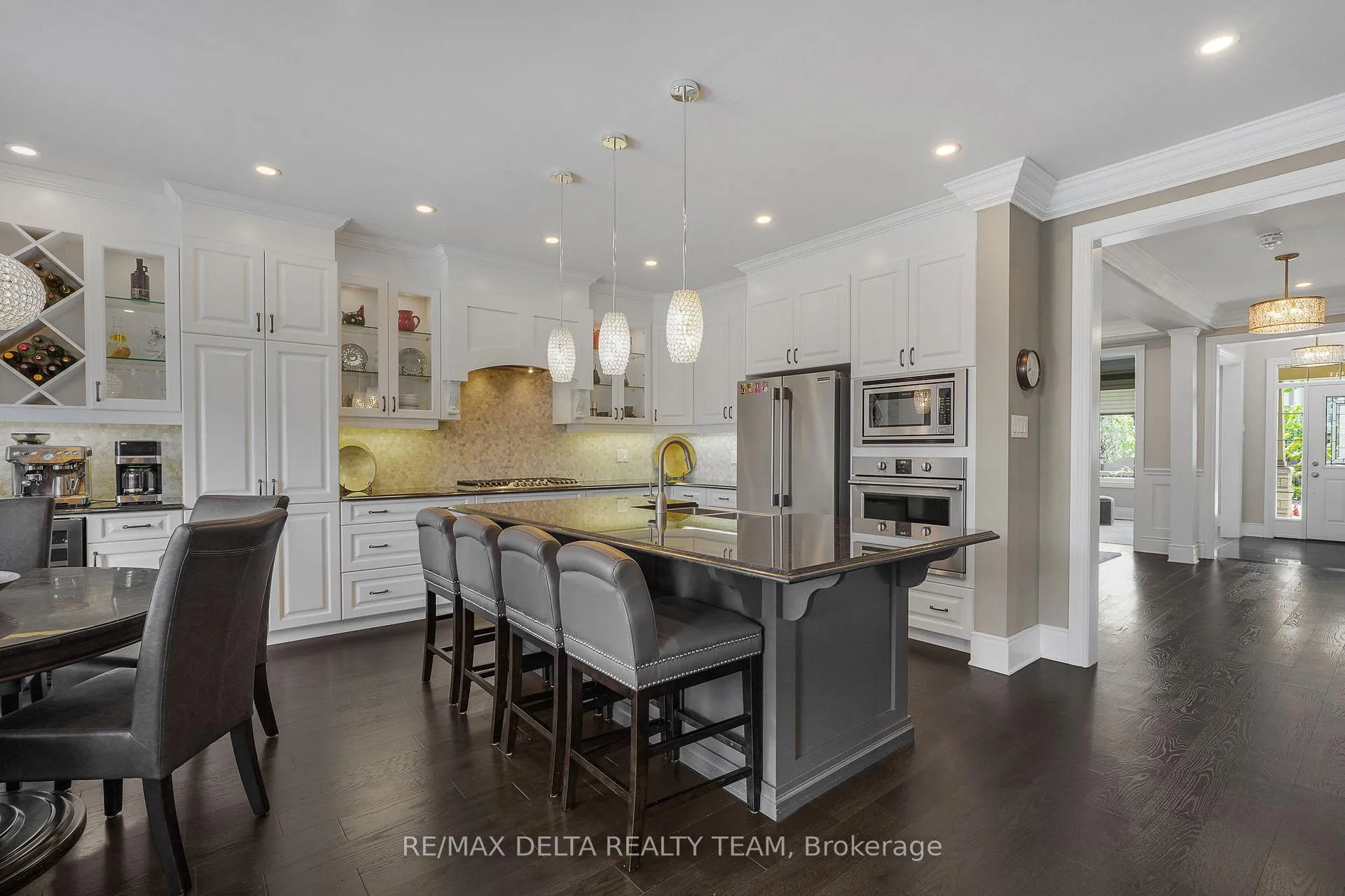 Photo 16 of 110 Sweetvalley Drive, Ottawa, Avalon West — HOMEH