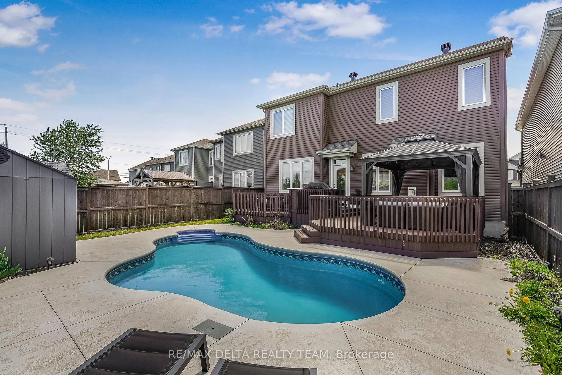 Photo 46 of 110 Sweetvalley Drive, Ottawa, Avalon West — HOMEH