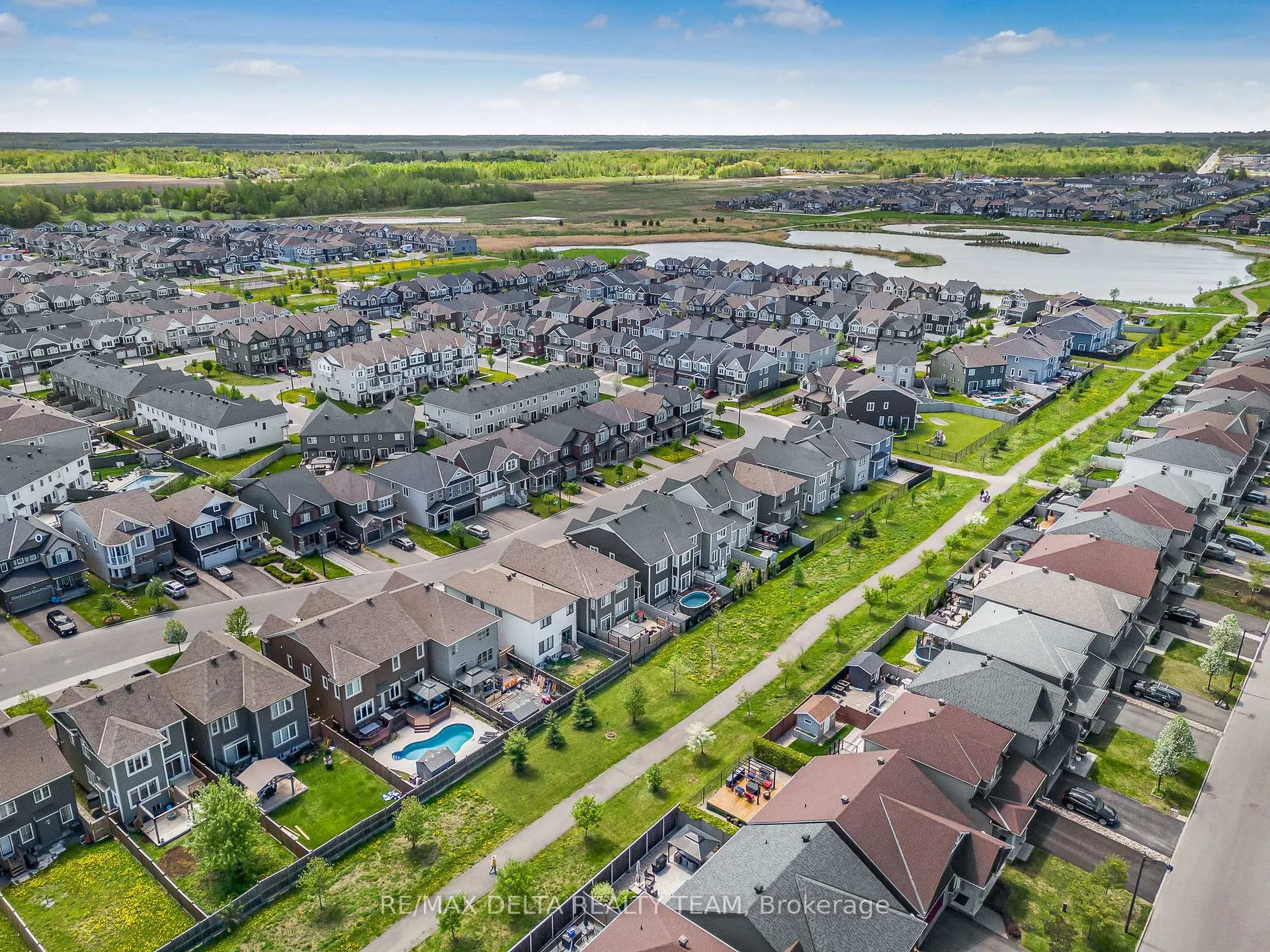 Photo 50 of 110 Sweetvalley Drive, Ottawa, Avalon West — HOMEH