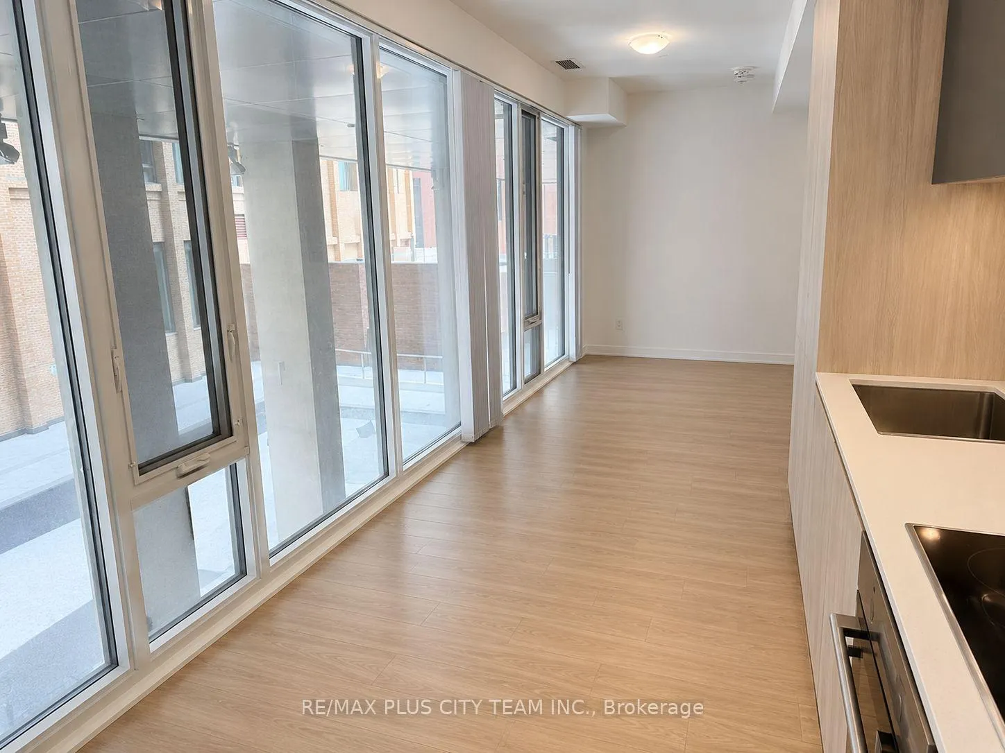 Photo 8 of Unit 503, 8 Widmer Street, Toronto, Waterfront Communities — HOMEH
