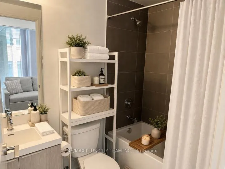 Photo 10 of Unit 503, 8 Widmer Street, Toronto, Waterfront Communities — HOMEH