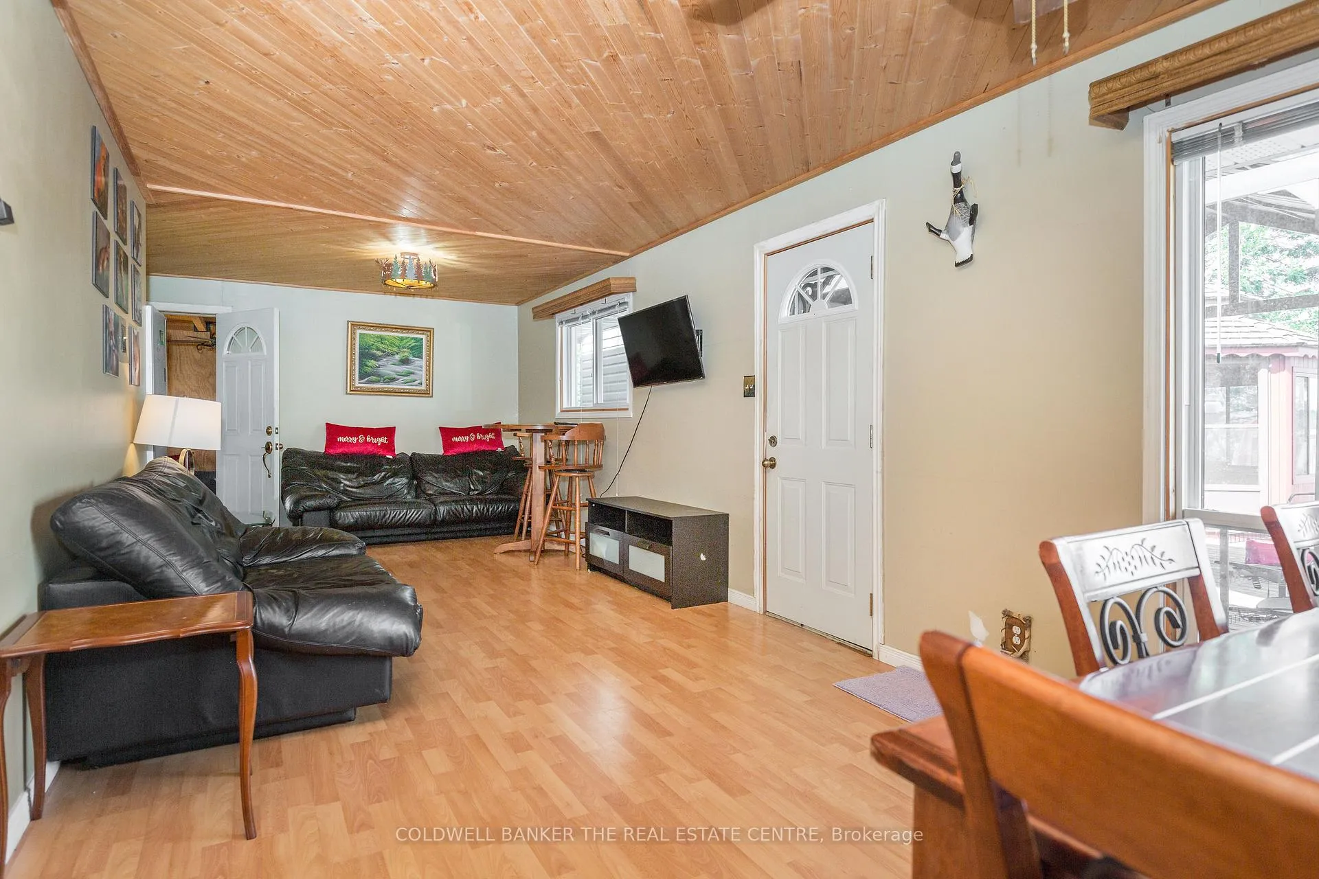 Photo 6 of 121 Maskinonge Road, Tay, Rural Tay — HOMEH