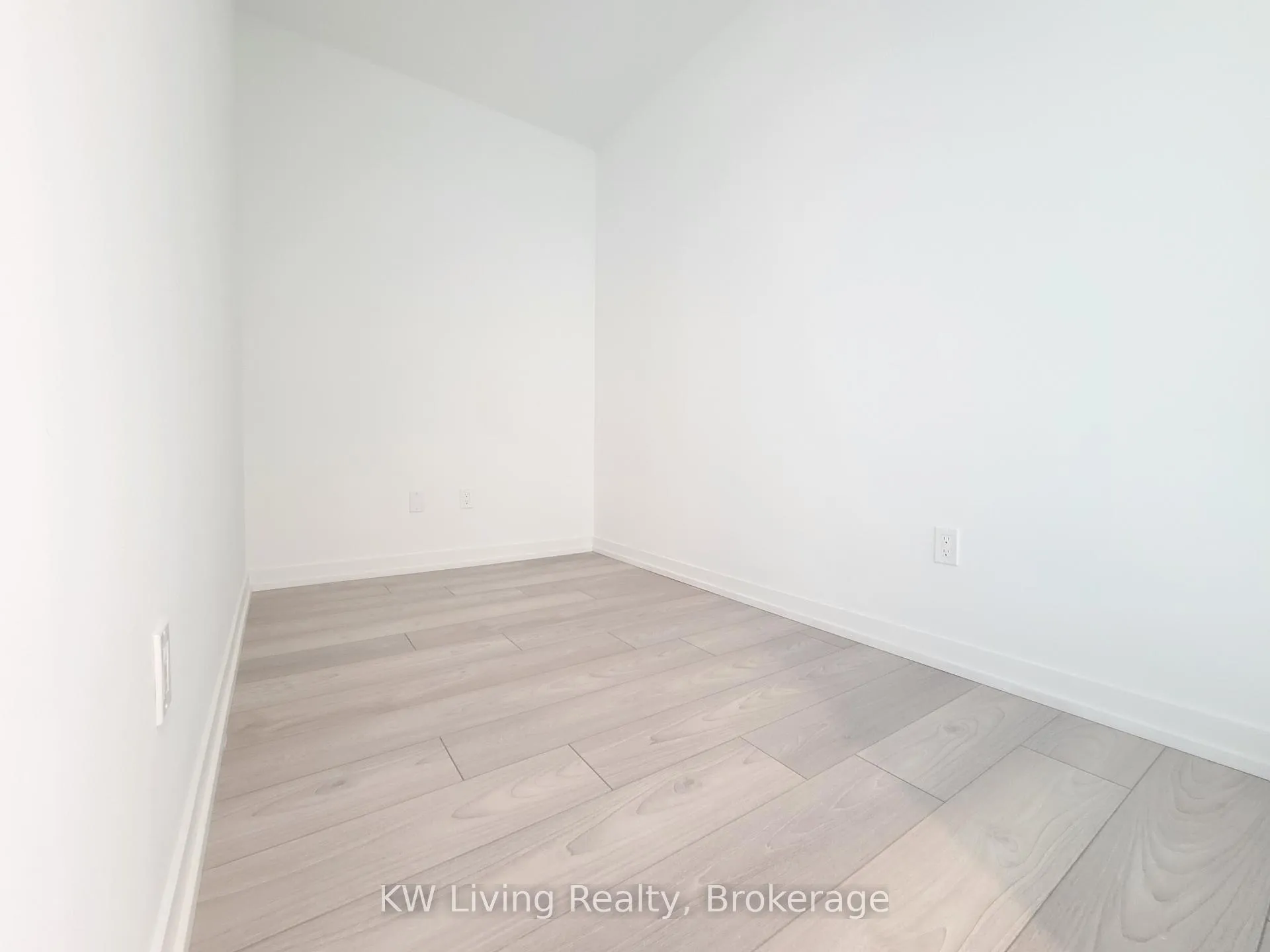 Photo 7 of Unit 908, 82 Dalhousie Street, Toronto, Church-Yonge Corridor — HOMEH