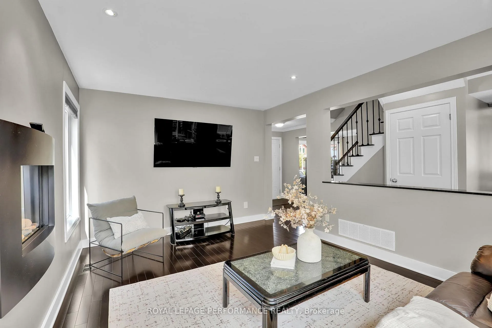 Photo 11 of 50 Picasso Drive, Ottawa, Hunt Club Park — HOMEH