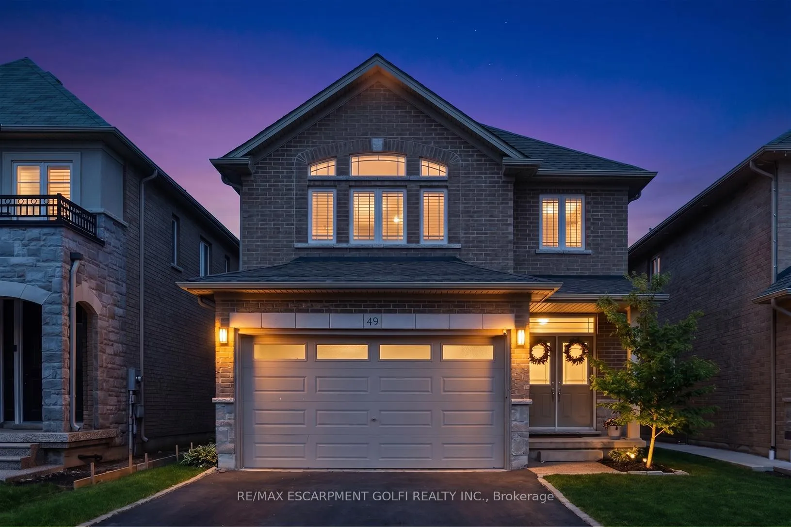 Photo 1 of 49 Narbonne Crescent, Hamilton, Stoney Creek Mountain — HOMEH