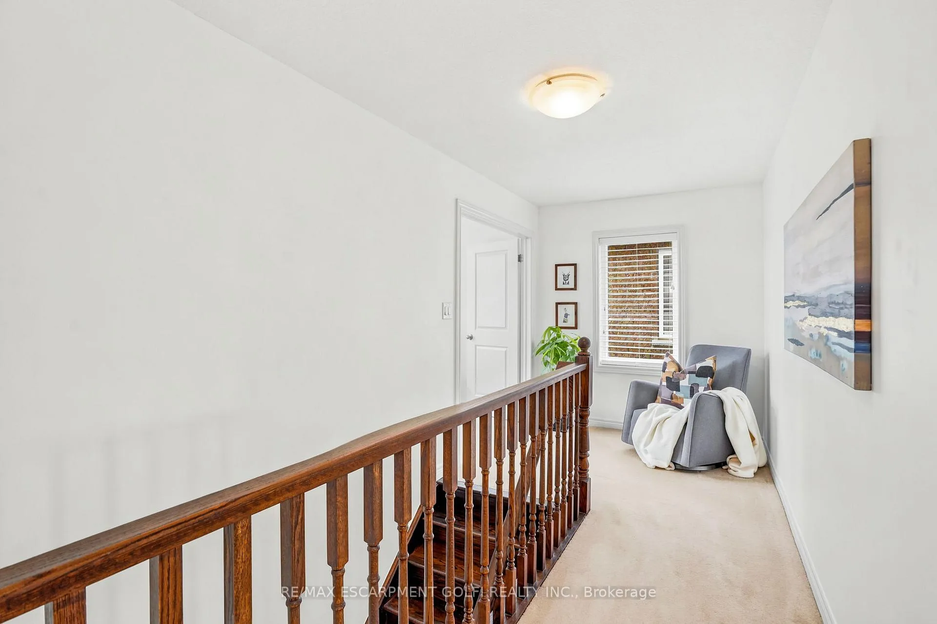 Photo 16 of 49 Narbonne Crescent, Hamilton, Stoney Creek Mountain — HOMEH