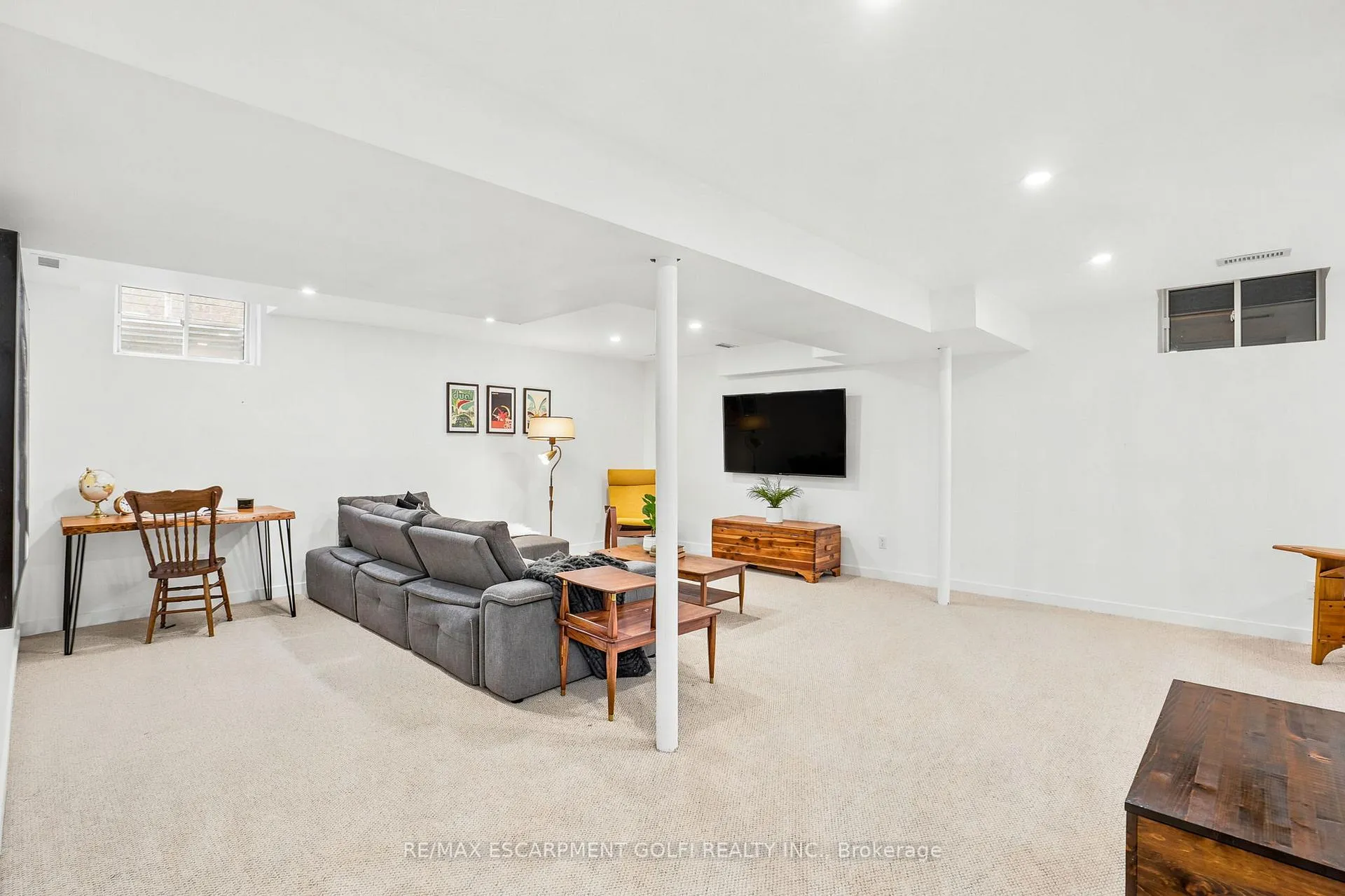 Photo 26 of 49 Narbonne Crescent, Hamilton, Stoney Creek Mountain — HOMEH