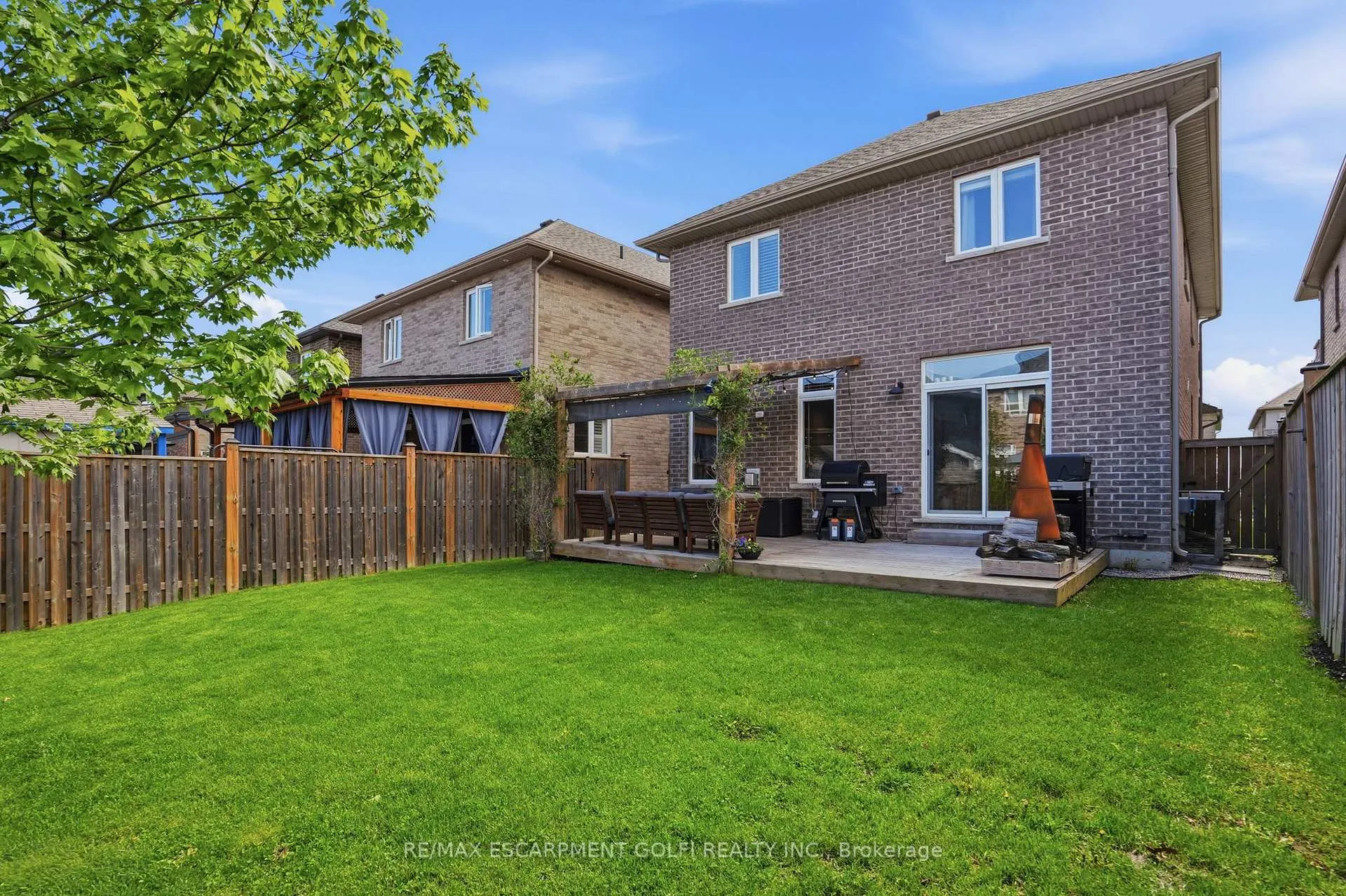 Photo 33 of 49 Narbonne Crescent, Hamilton, Stoney Creek Mountain — HOMEH