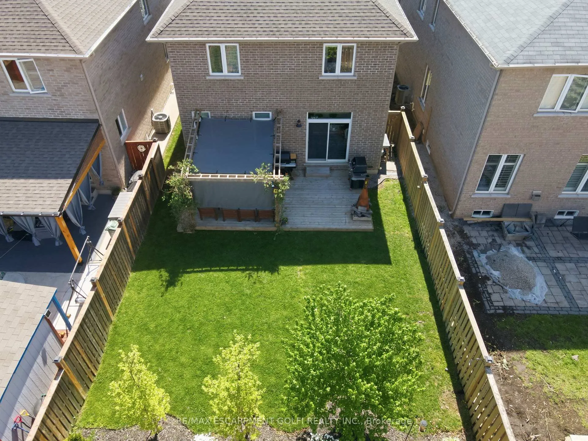 Photo 35 of 49 Narbonne Crescent, Hamilton, Stoney Creek Mountain — HOMEH