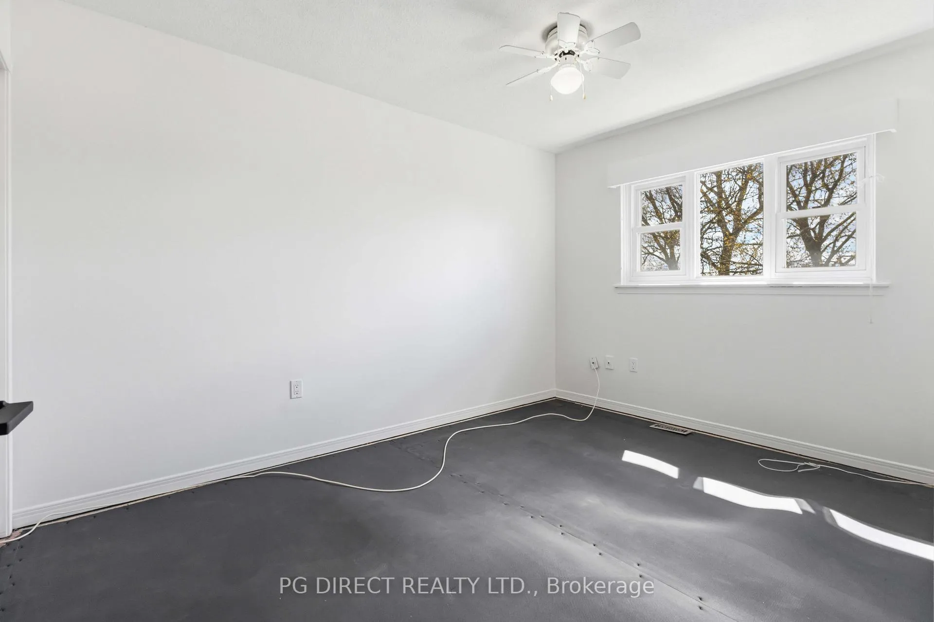 Photo 12 of Unit 51, 580 Eyer Drive, Pickering, West Shore — HOMEH