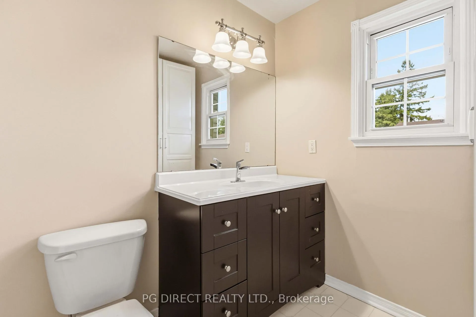 Photo 14 of Unit 51, 580 Eyer Drive, Pickering, West Shore — HOMEH