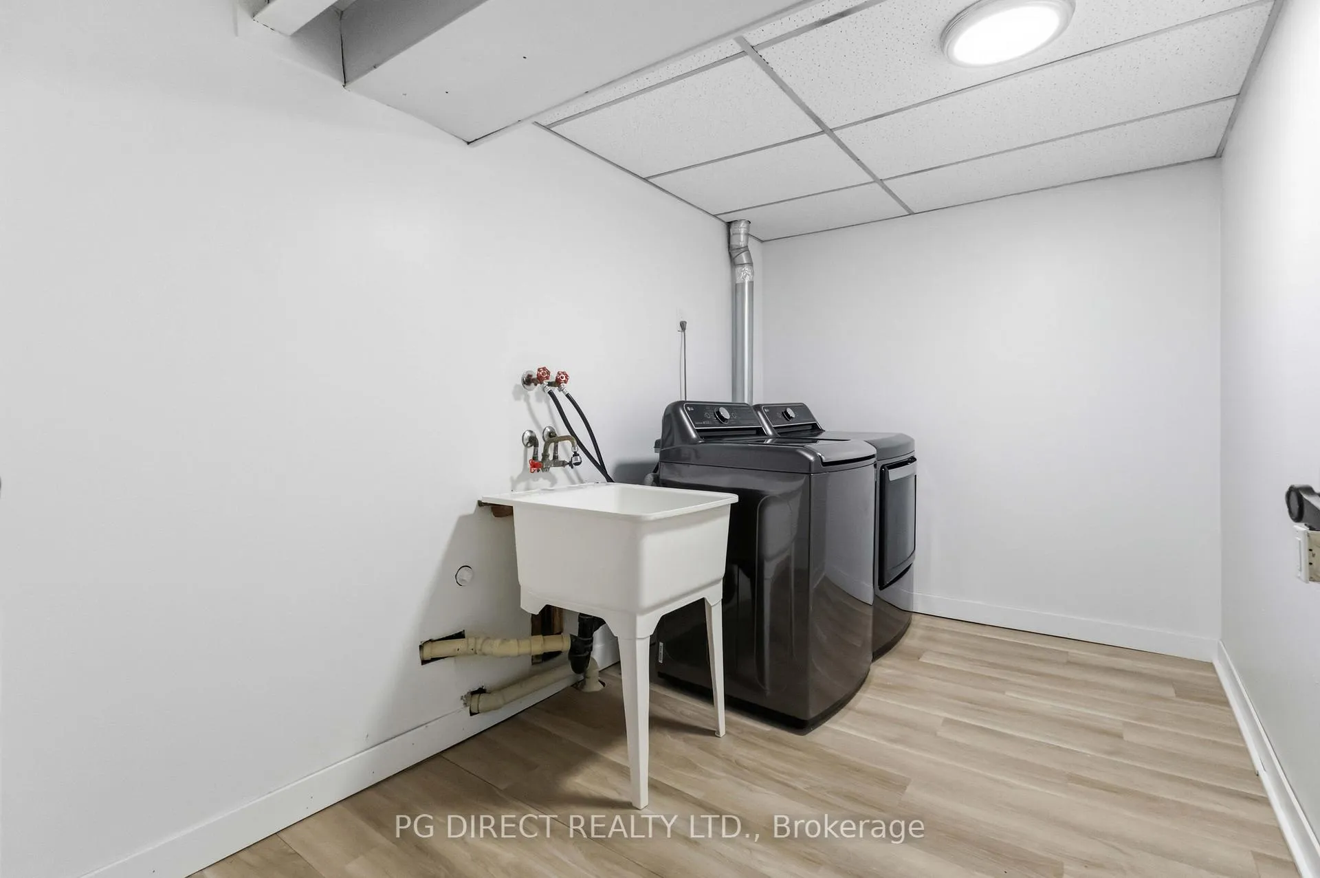 Photo 17 of Unit 51, 580 Eyer Drive, Pickering, West Shore — HOMEH