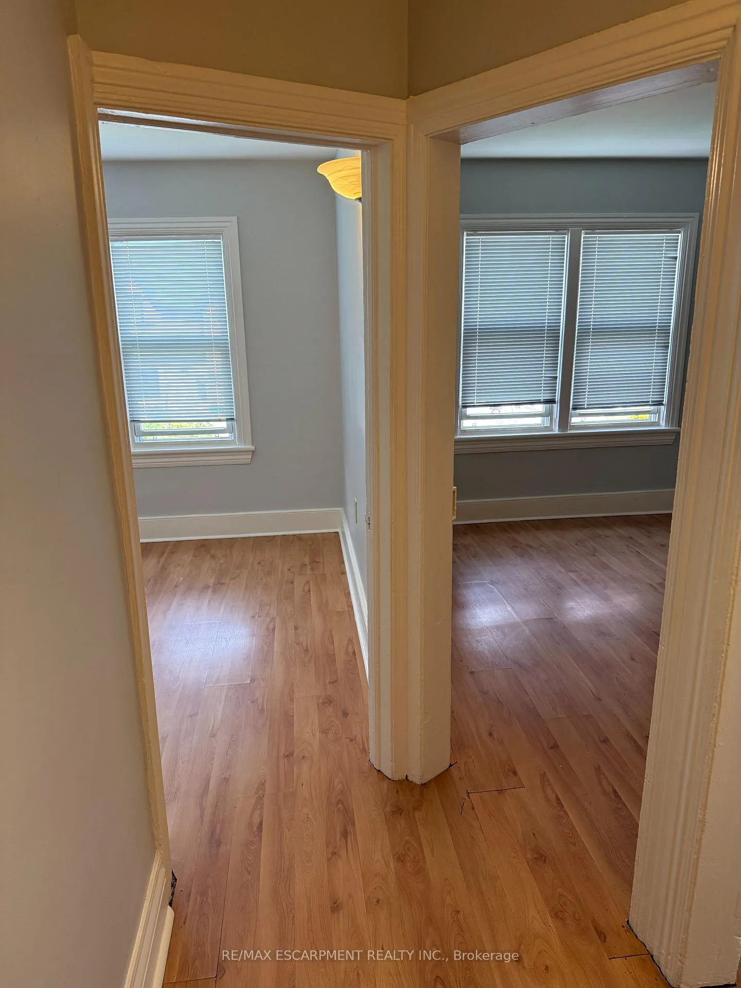 Photo 9 of Unit 2, 29 Mountain Avenue S, Hamilton, Stoney Creek — HOMEH