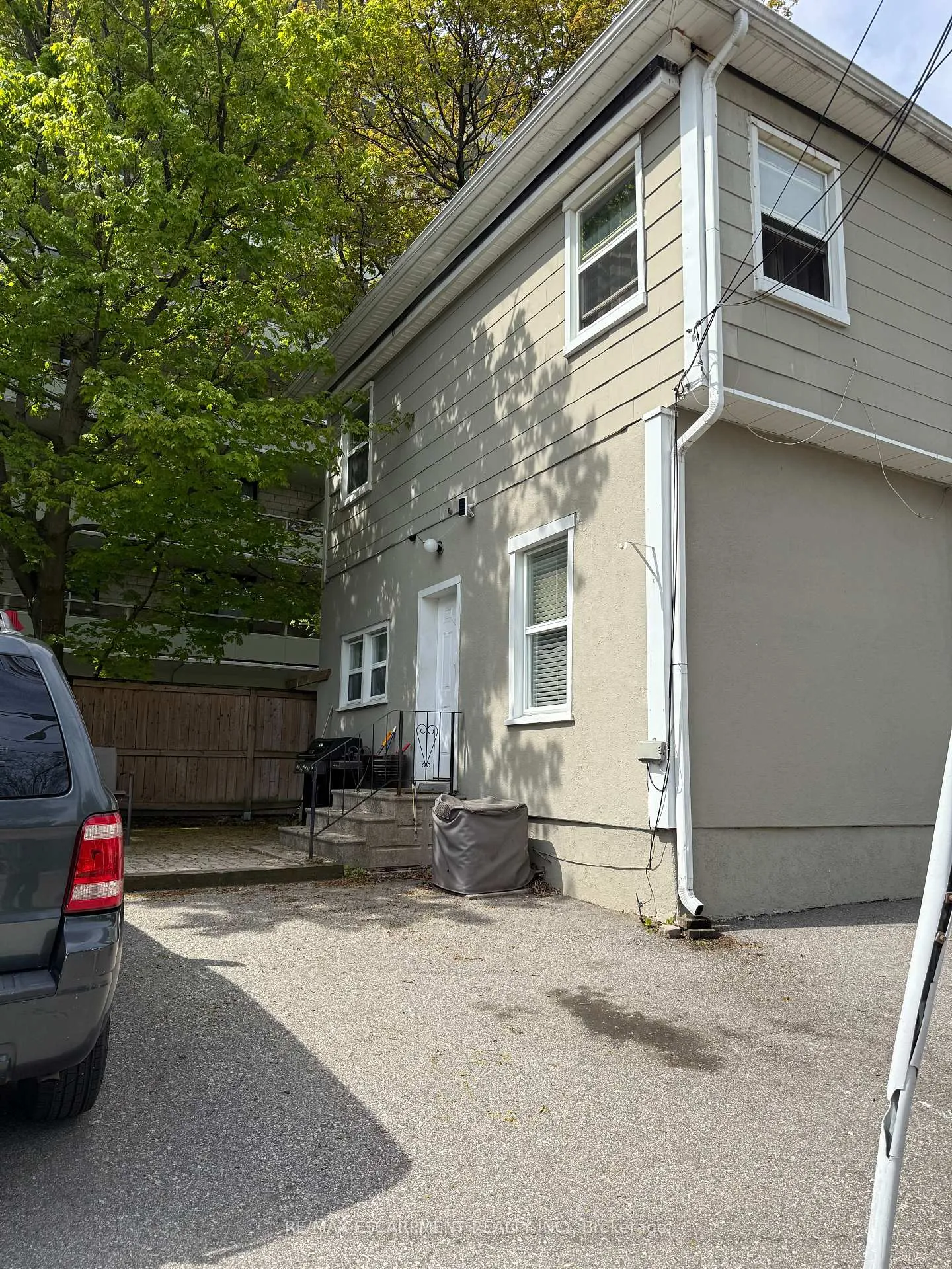 Photo 14 of Unit 2, 29 Mountain Avenue S, Hamilton, Stoney Creek — HOMEH