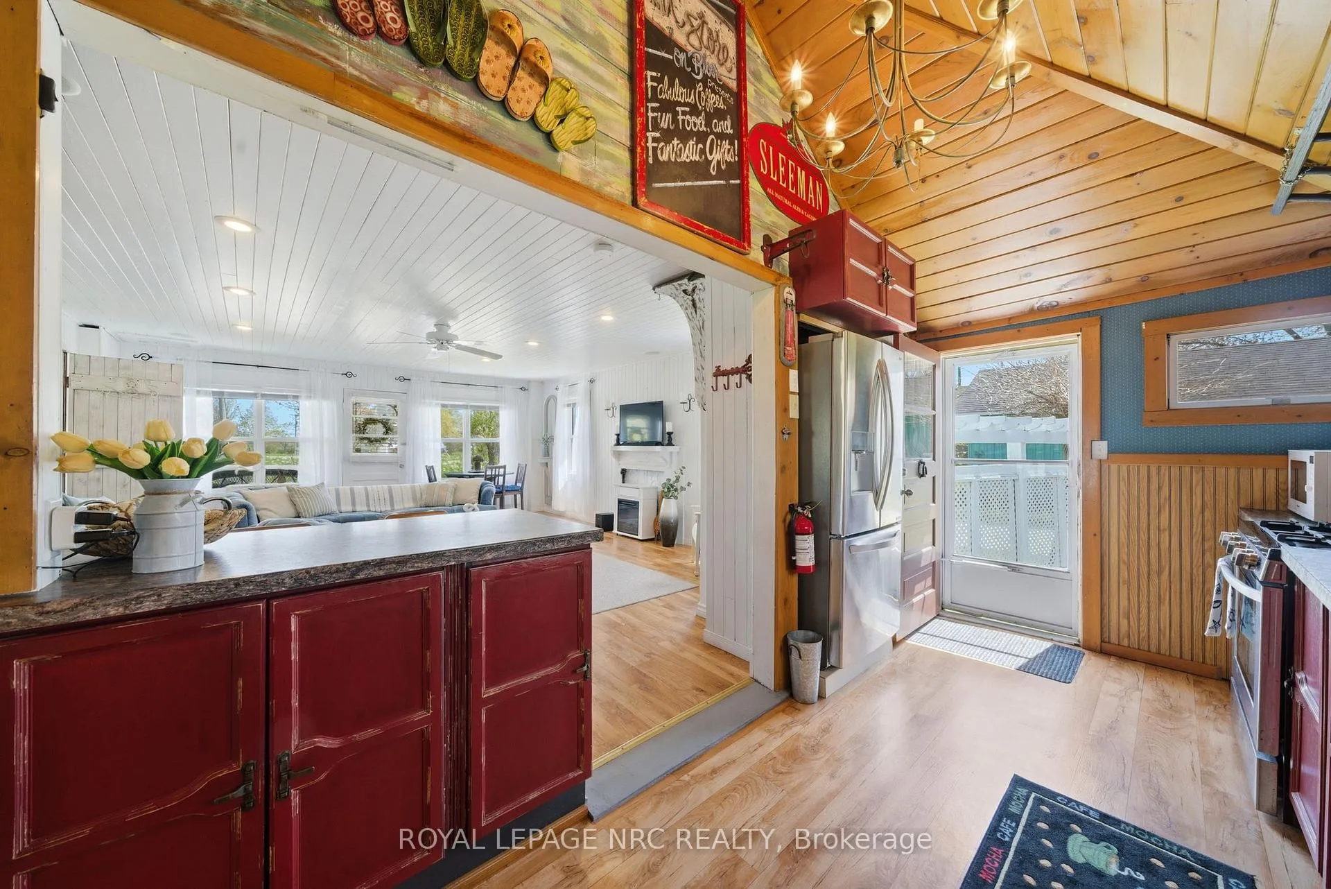 Photo 7 of 12235 Lakeshore Road, Wainfleet, Lakeshore — HOMEH