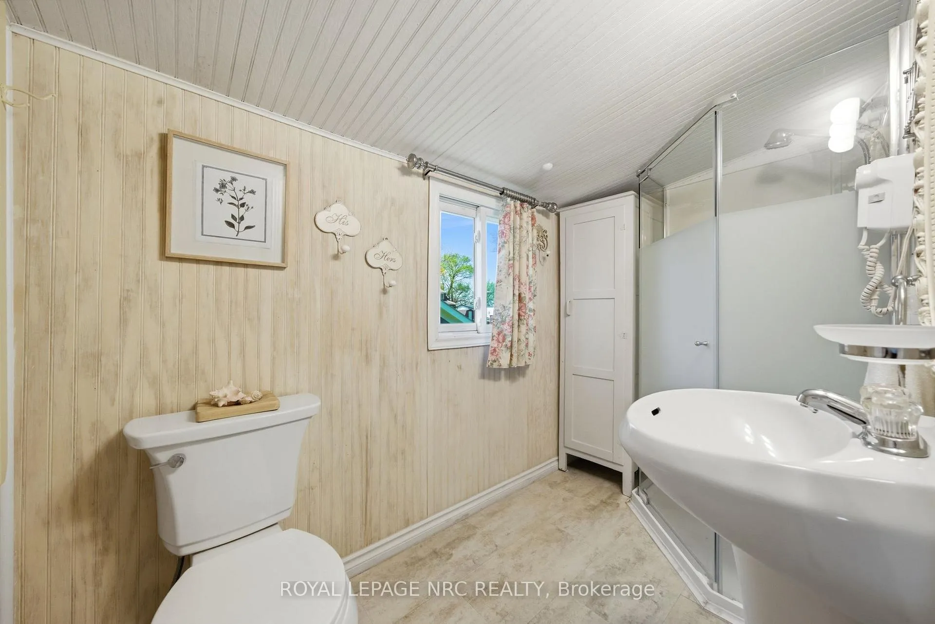 Photo 18 of 12235 Lakeshore Road, Wainfleet, Lakeshore — HOMEH