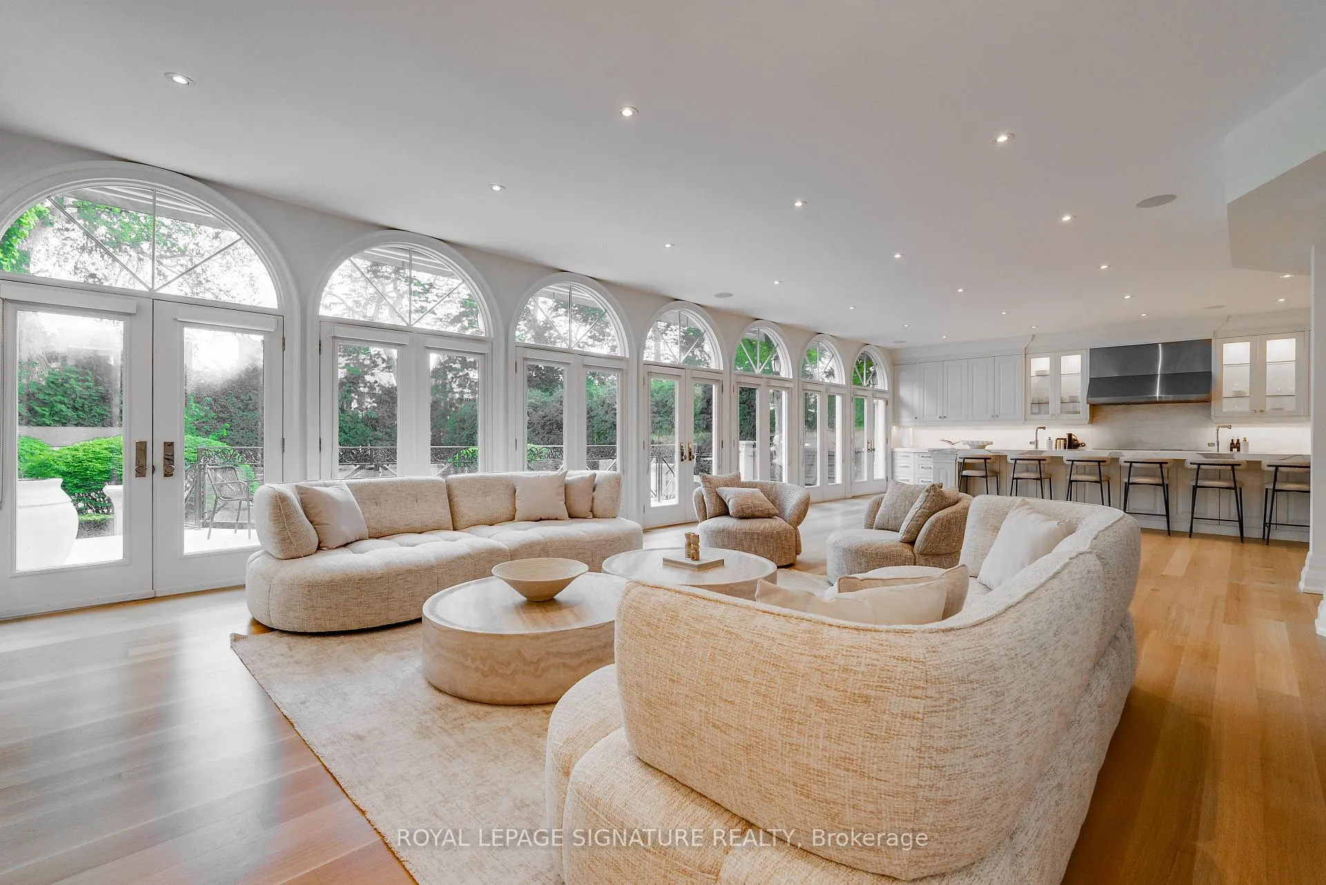 Front of 27 Teddington Park Avenue