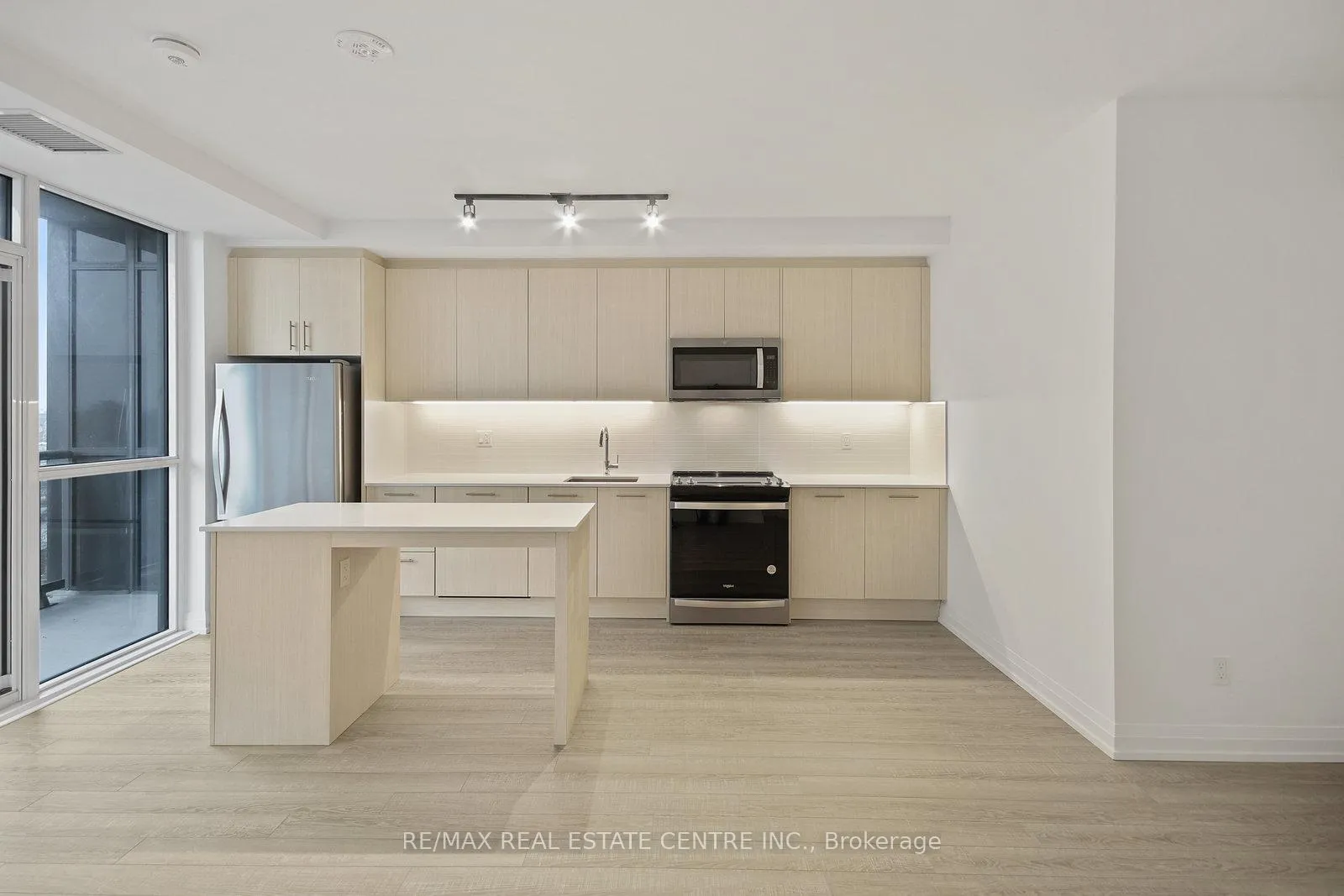 Photo 7 of Unit 409, 286 Main Street, Toronto, East End-Danforth — HOMEH