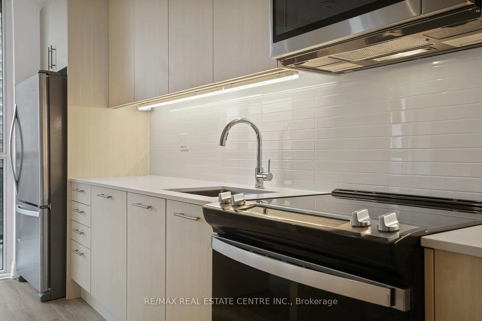 Photo 14 of Unit 409, 286 Main Street, Toronto, East End-Danforth — HOMEH