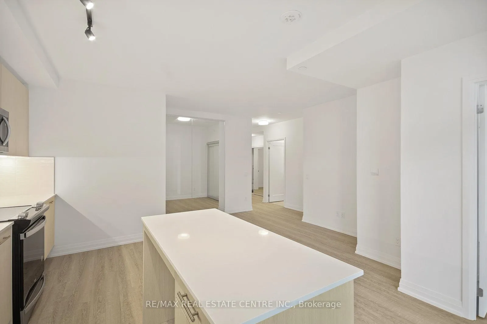 Photo 17 of Unit 409, 286 Main Street, Toronto, East End-Danforth — HOMEH