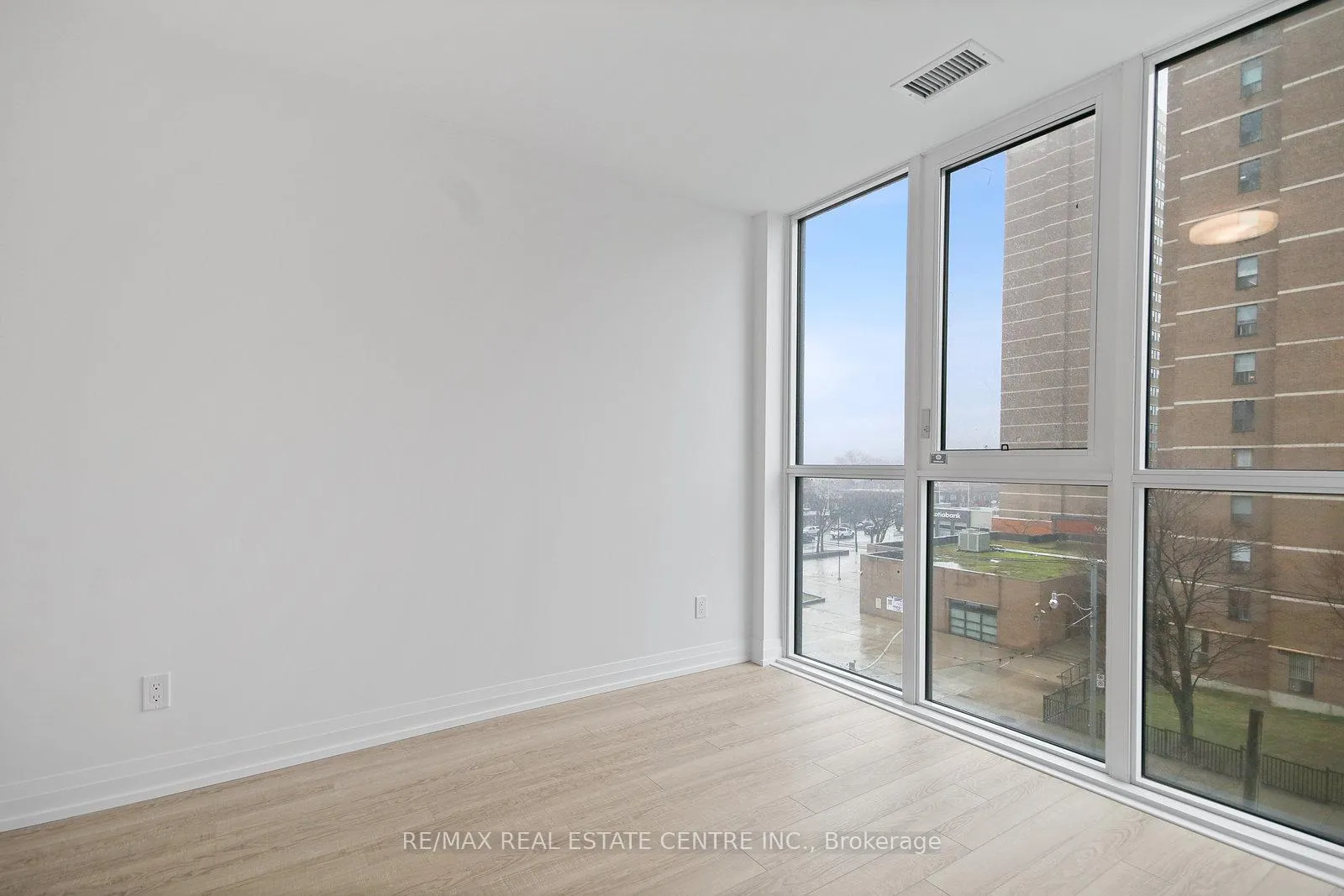 Photo 18 of Unit 409, 286 Main Street, Toronto, East End-Danforth — HOMEH