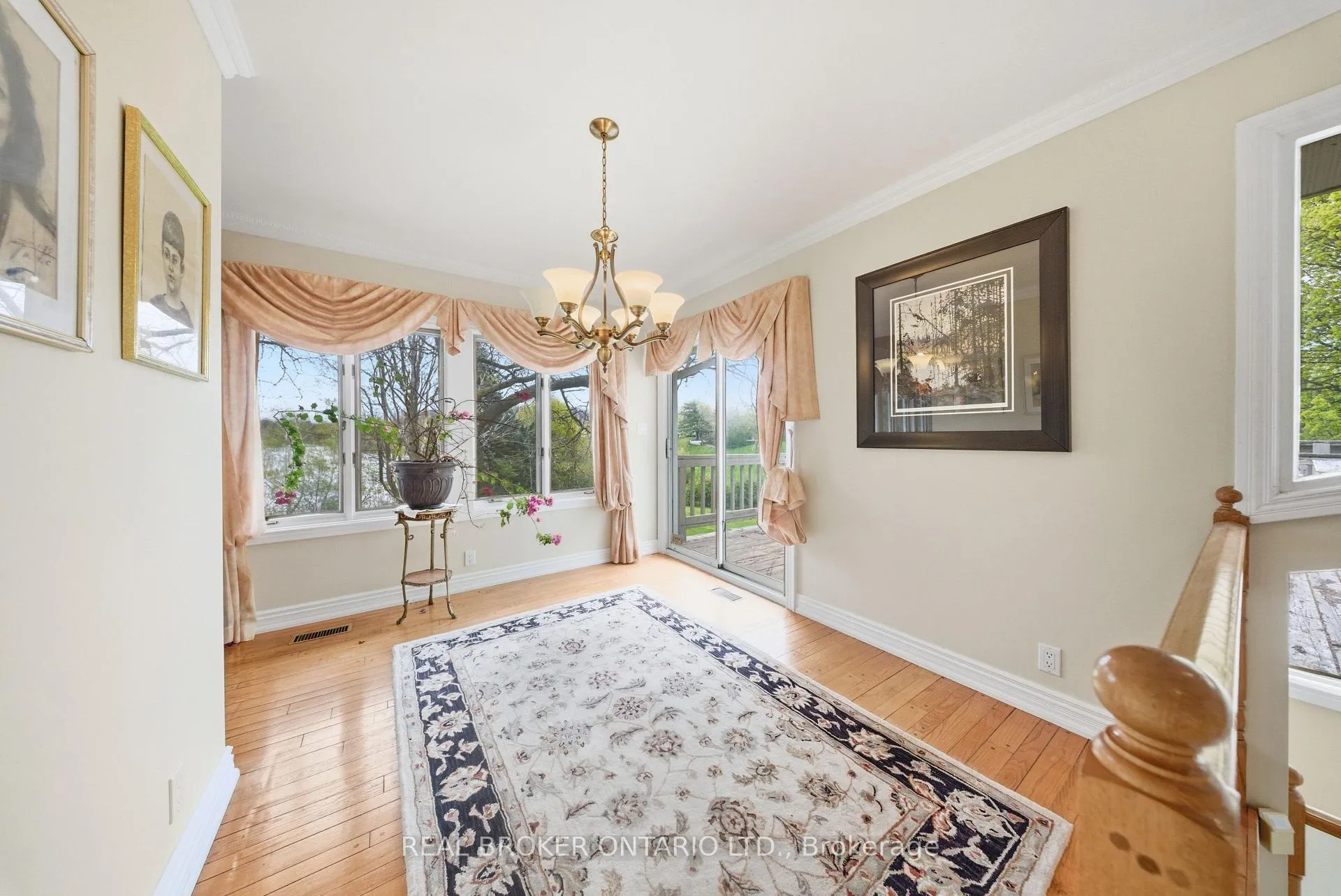 Photo 13 of 529 Conservation Drive, Brampton, Heart Lake East — HOMEH