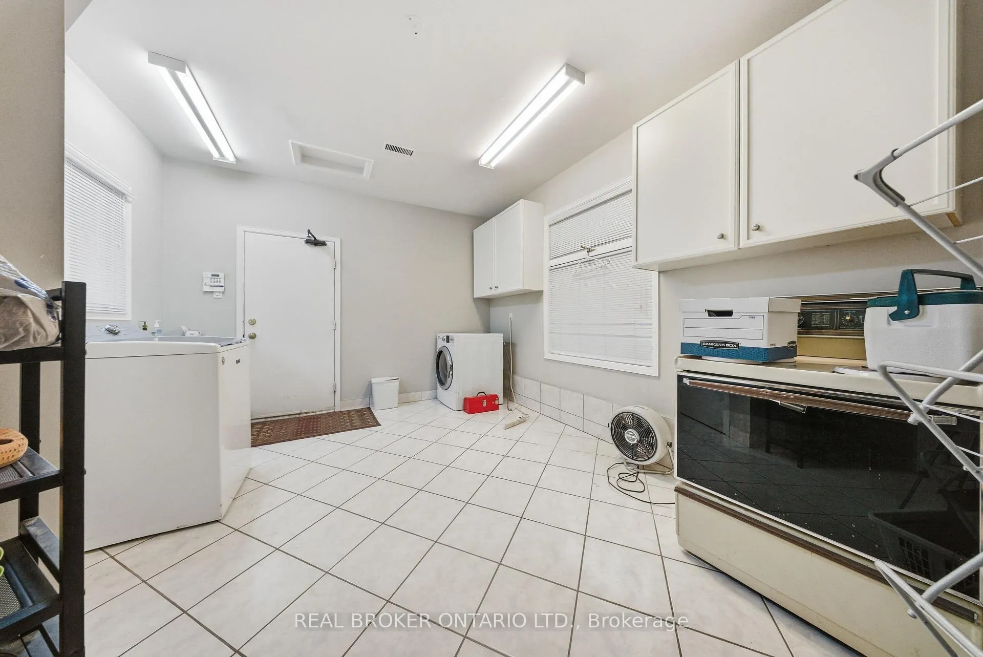 Photo 19 of 529 Conservation Drive, Brampton, Heart Lake East — HOMEH