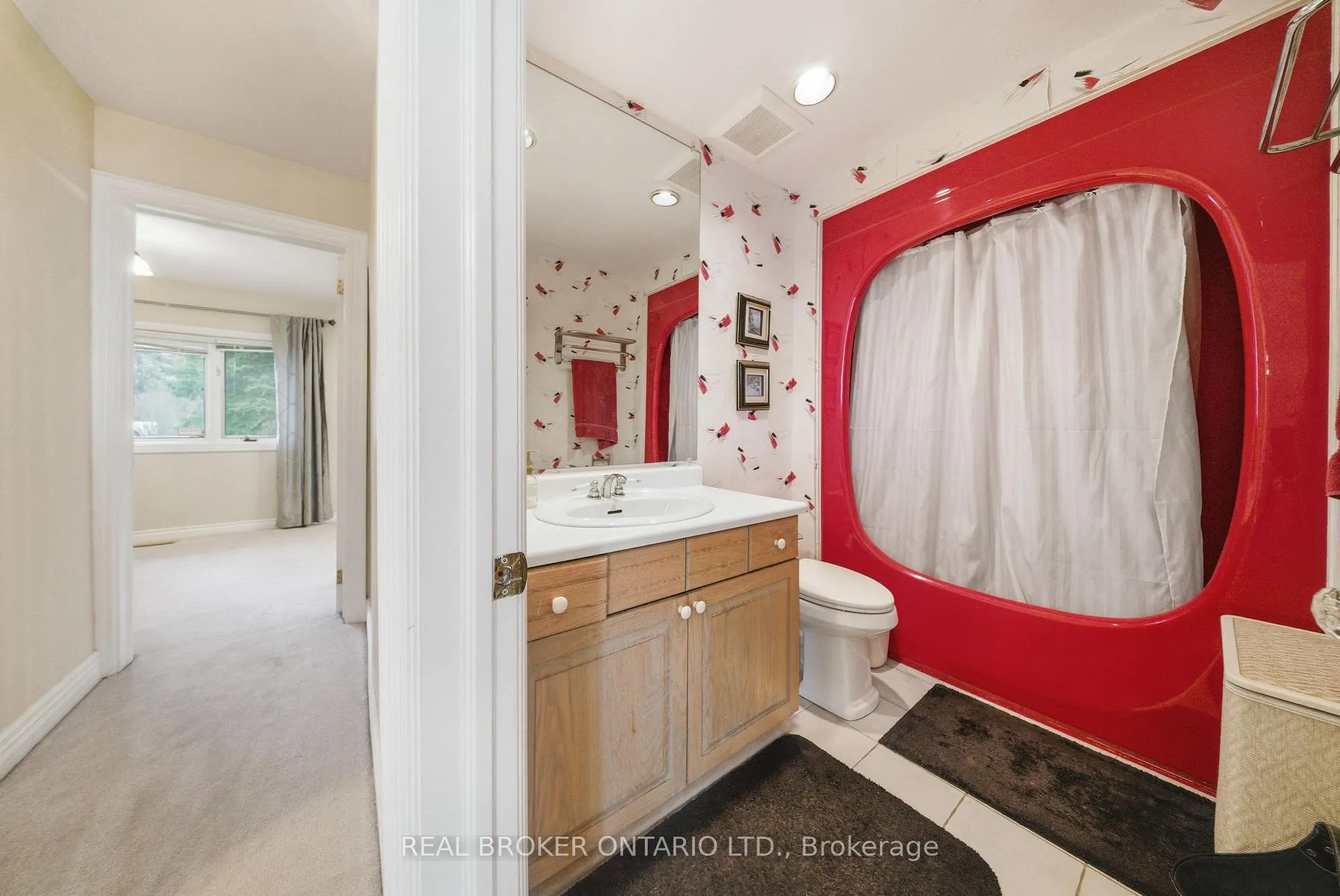 Photo 21 of 529 Conservation Drive, Brampton, Heart Lake East — HOMEH