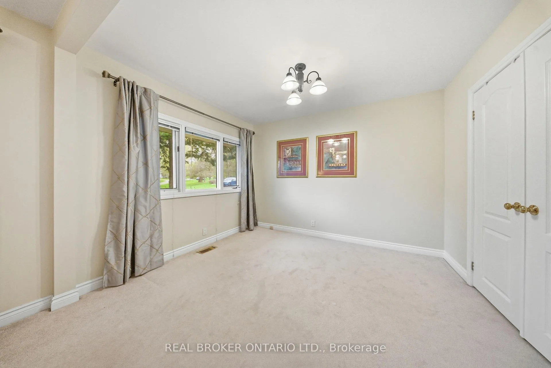Photo 24 of 529 Conservation Drive, Brampton, Heart Lake East — HOMEH