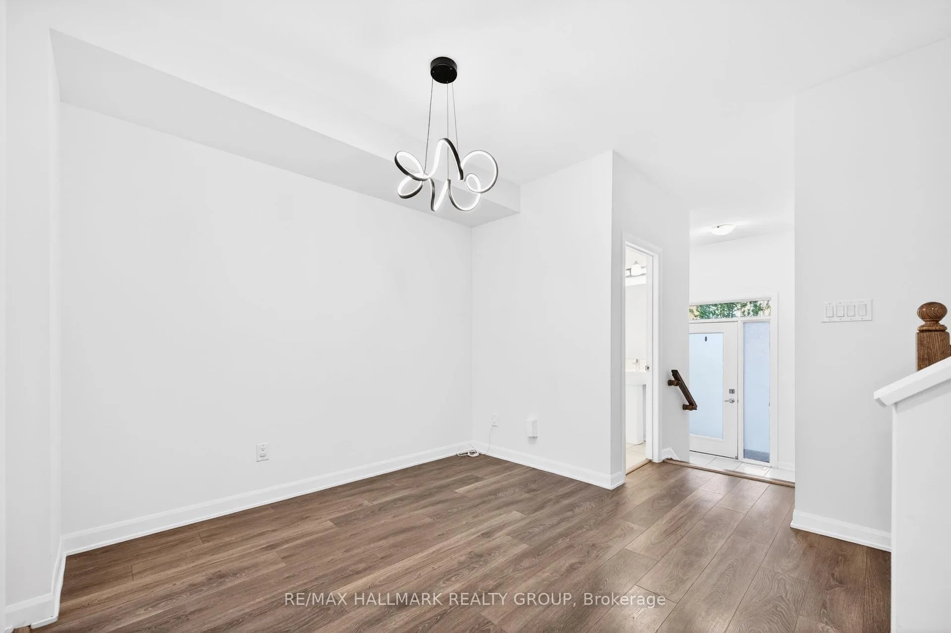 Photo 8 of 116 Maynooth Court, Ottawa, Barrhaven - Half Moon Bay — HOMEH