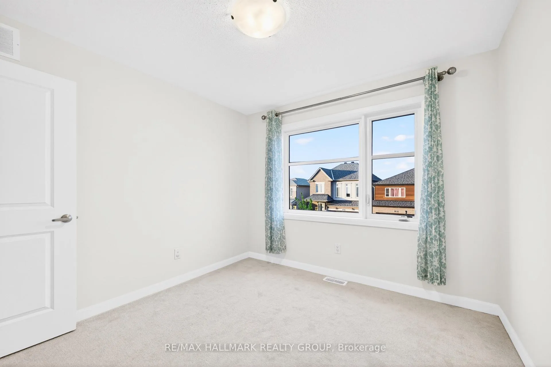 Photo 23 of 116 Maynooth Court, Ottawa, Barrhaven - Half Moon Bay — HOMEH