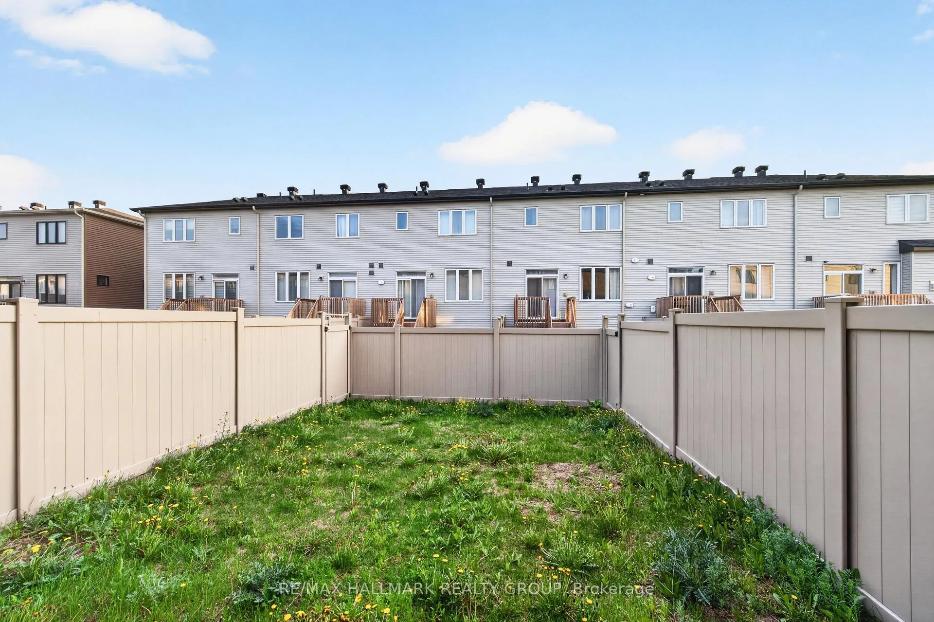 Photo 35 of 116 Maynooth Court, Ottawa, Barrhaven - Half Moon Bay — HOMEH
