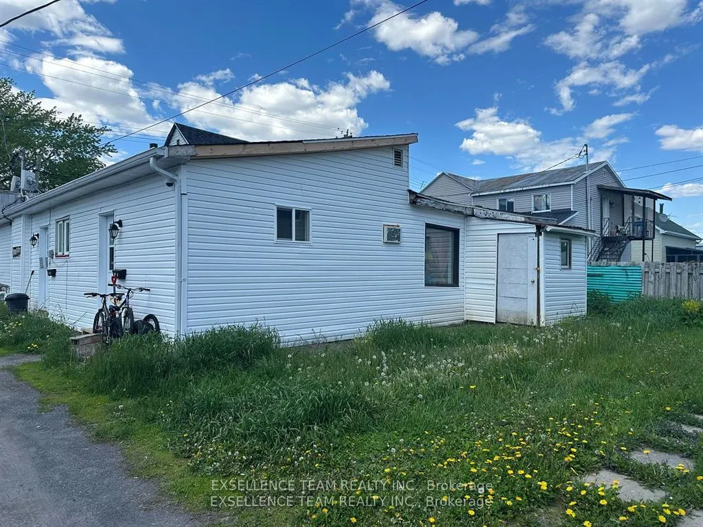 Photo 5 of 28 Lochiel Road, North Glengarry, Alexandria — HOMEH