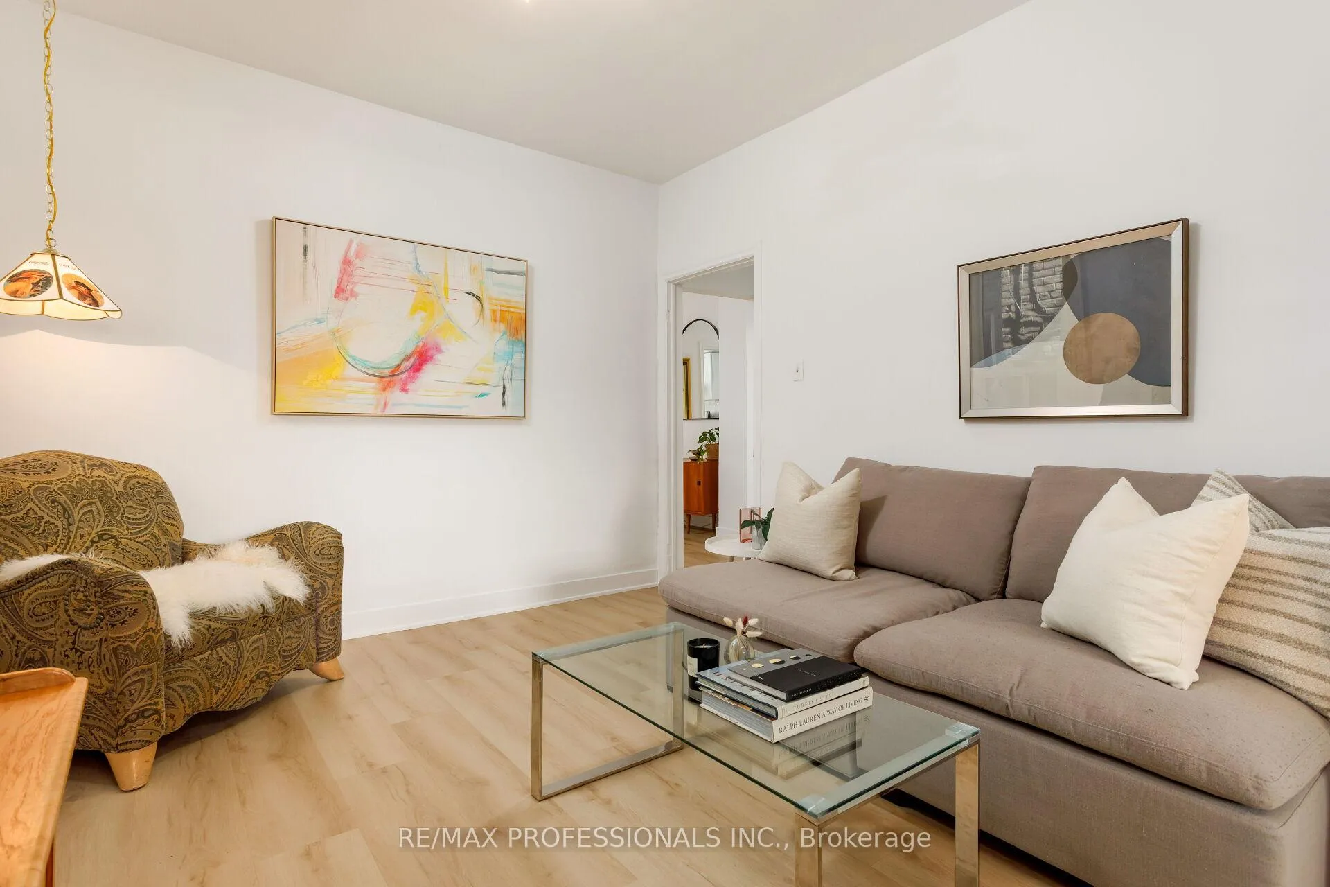 Photo 19 of 199 Osler Street, Toronto, Weston-Pellam Park — HOMEH