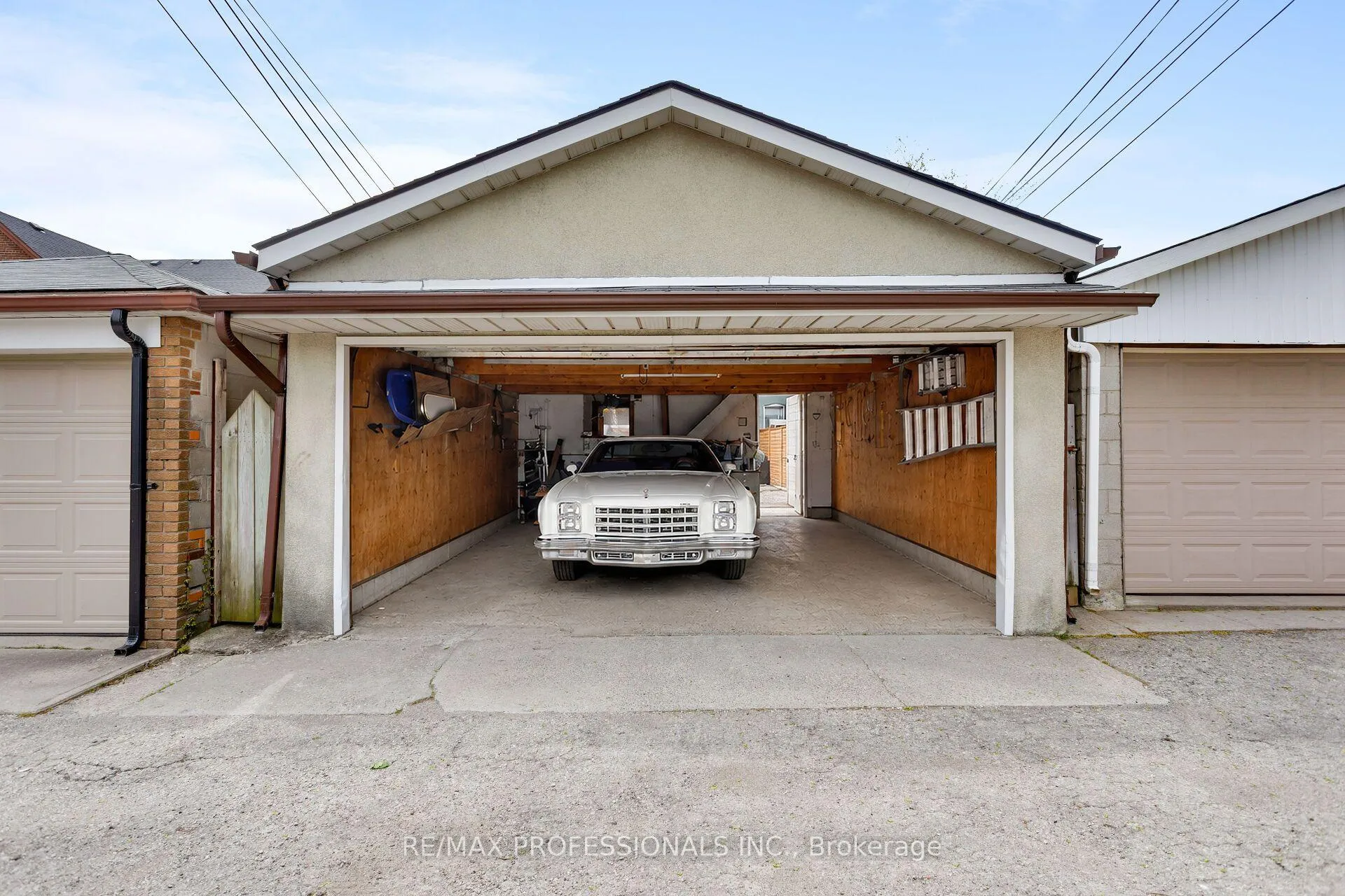 Photo 24 of 199 Osler Street, Toronto, Weston-Pellam Park — HOMEH