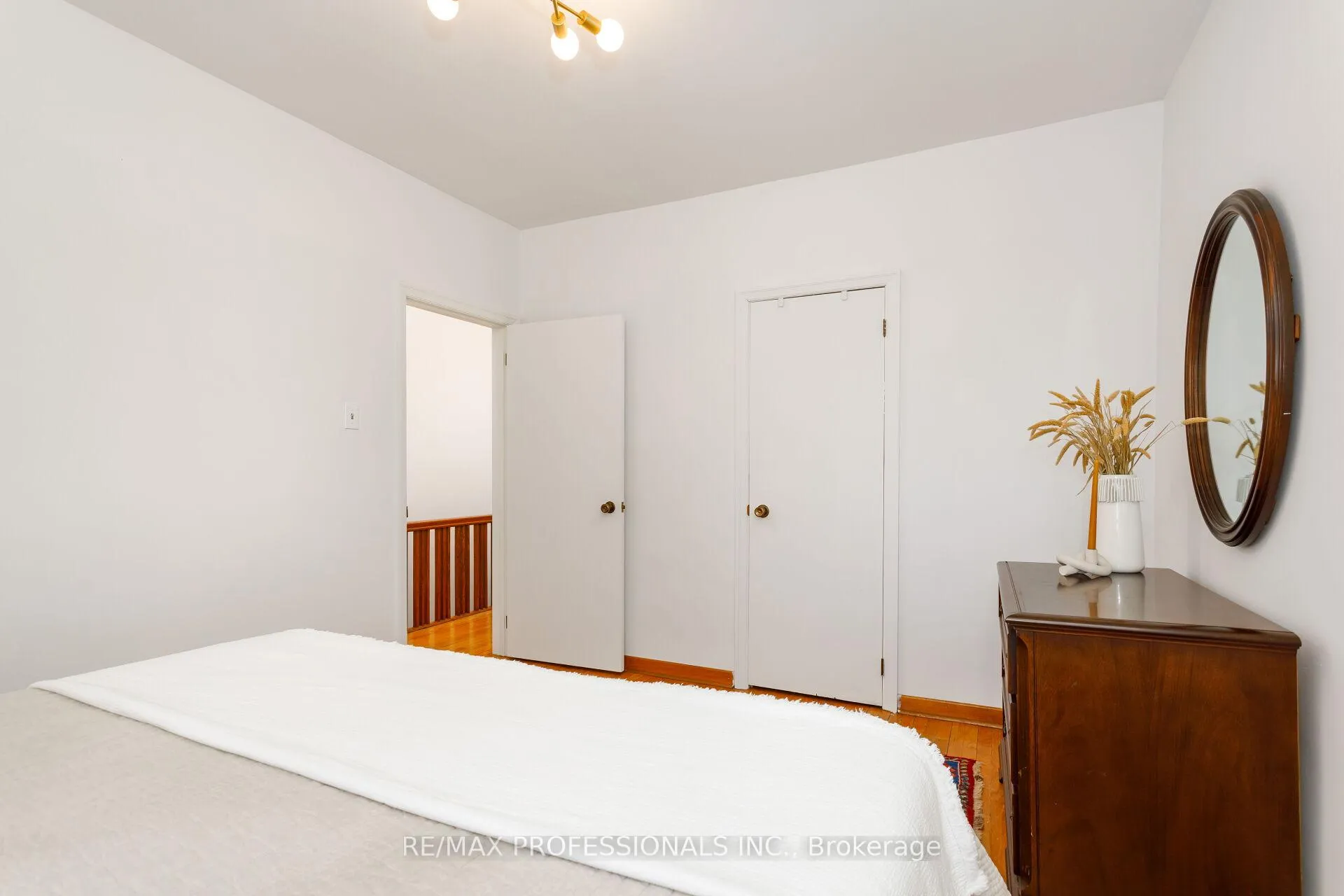 Photo 28 of 199 Osler Street, Toronto, Weston-Pellam Park — HOMEH