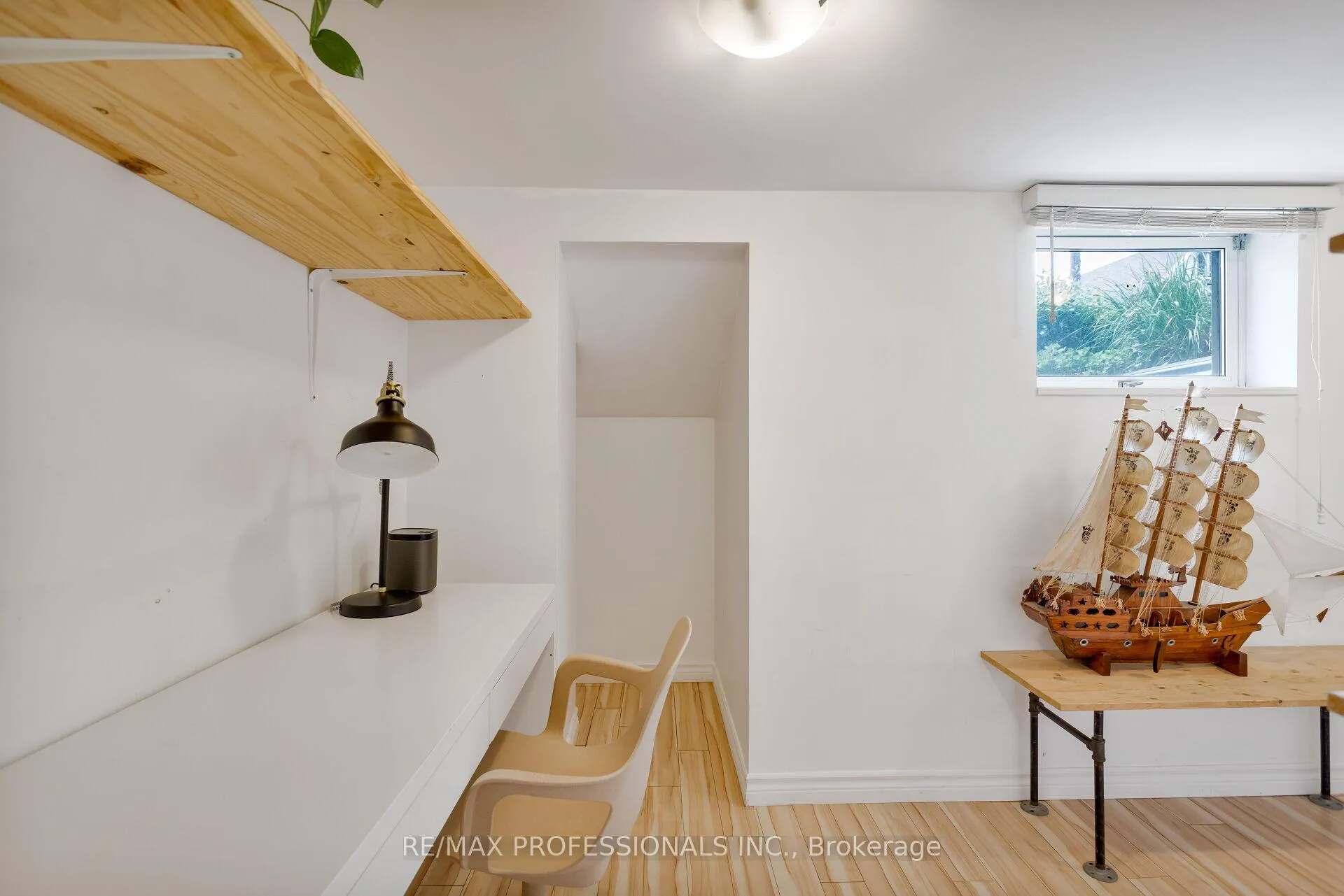 Photo 45 of 199 Osler Street, Toronto, Weston-Pellam Park — HOMEH