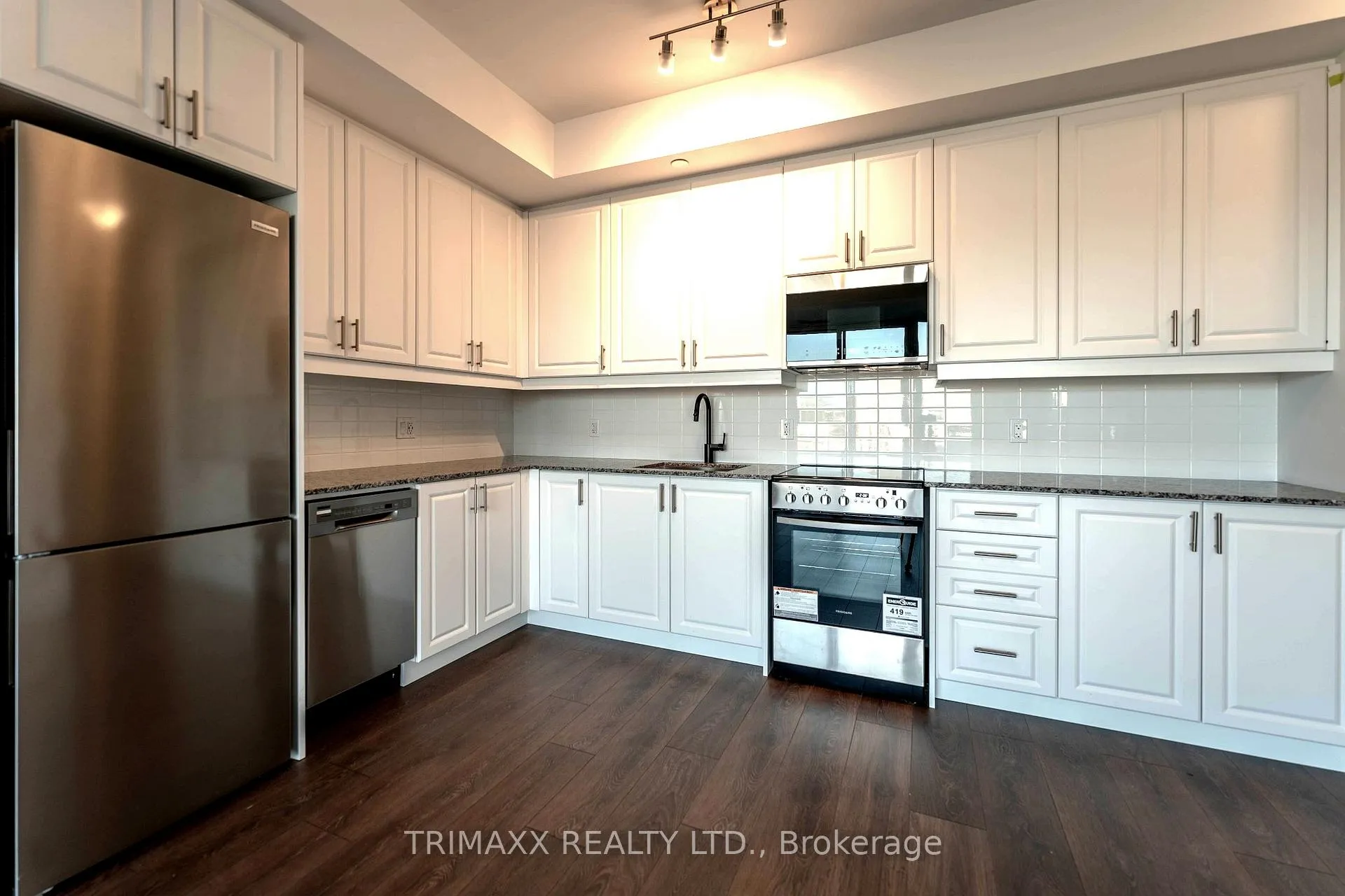 Photo 5 of Unit 107, 2333 Khalsa Gate, Oakville, Westmount — HOMEH