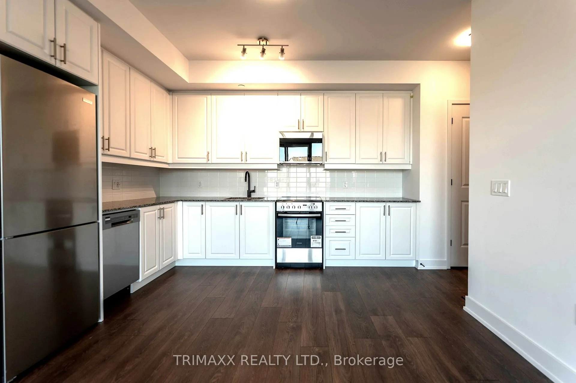 Photo 6 of Unit 107, 2333 Khalsa Gate, Oakville, Westmount — HOMEH