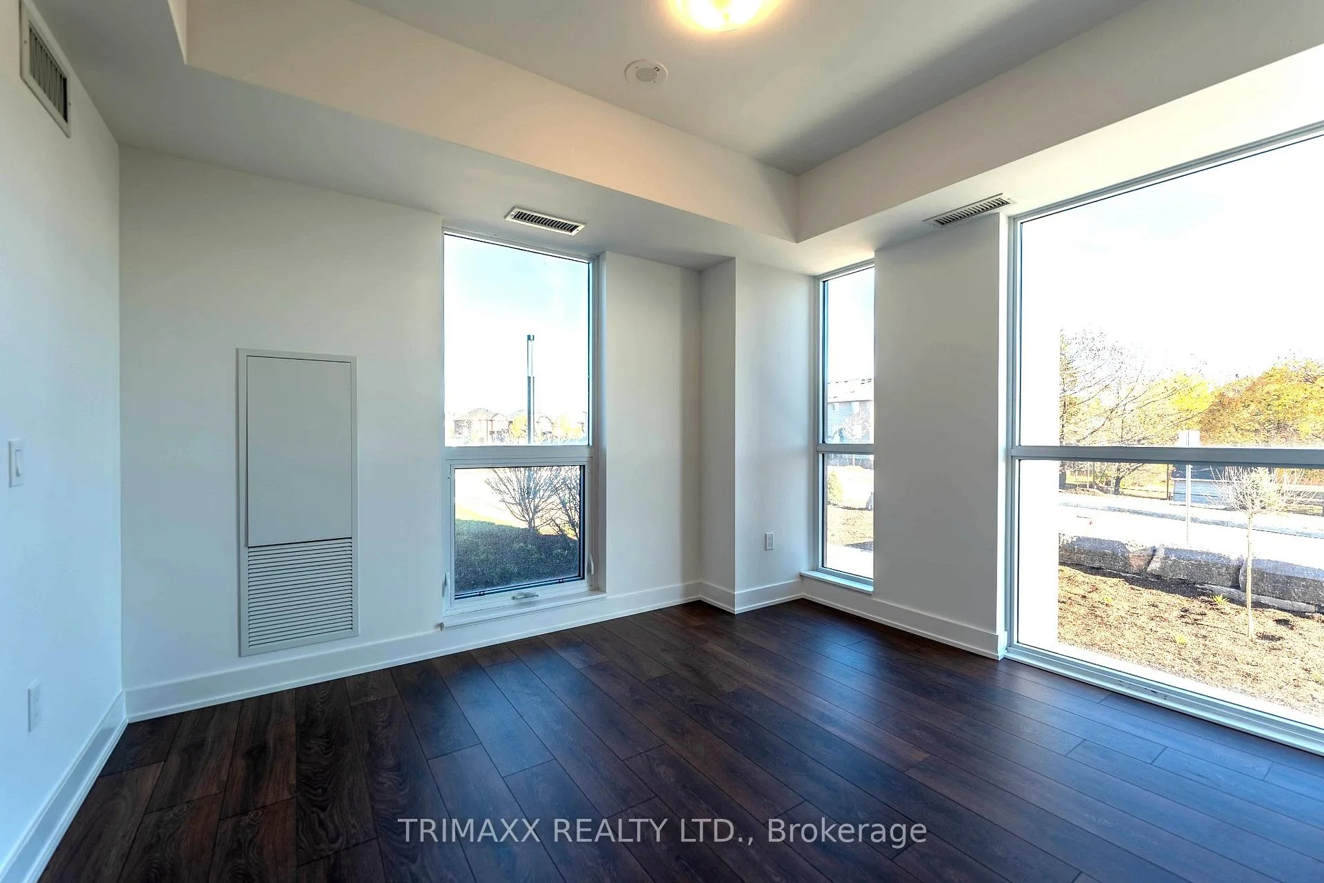 Photo 13 of Unit 107, 2333 Khalsa Gate, Oakville, Westmount — HOMEH