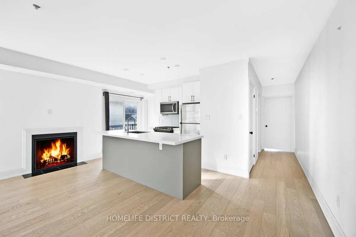 Photo 6 of 243 Niagara Street, Toronto, Niagara — HOMEH