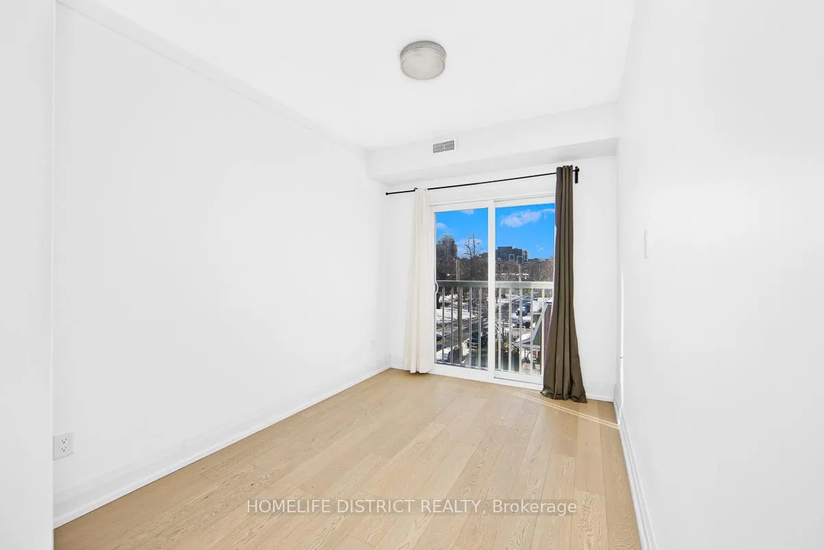 Photo 14 of 243 Niagara Street, Toronto, Niagara — HOMEH