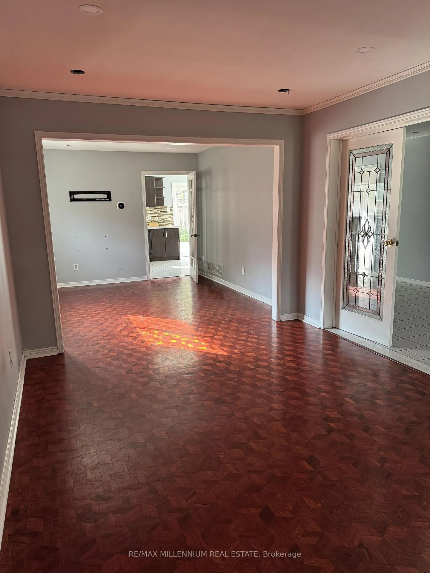 Photo 6 of 36 Diane Court, Brampton, Fletcher's Creek South — HOMEH