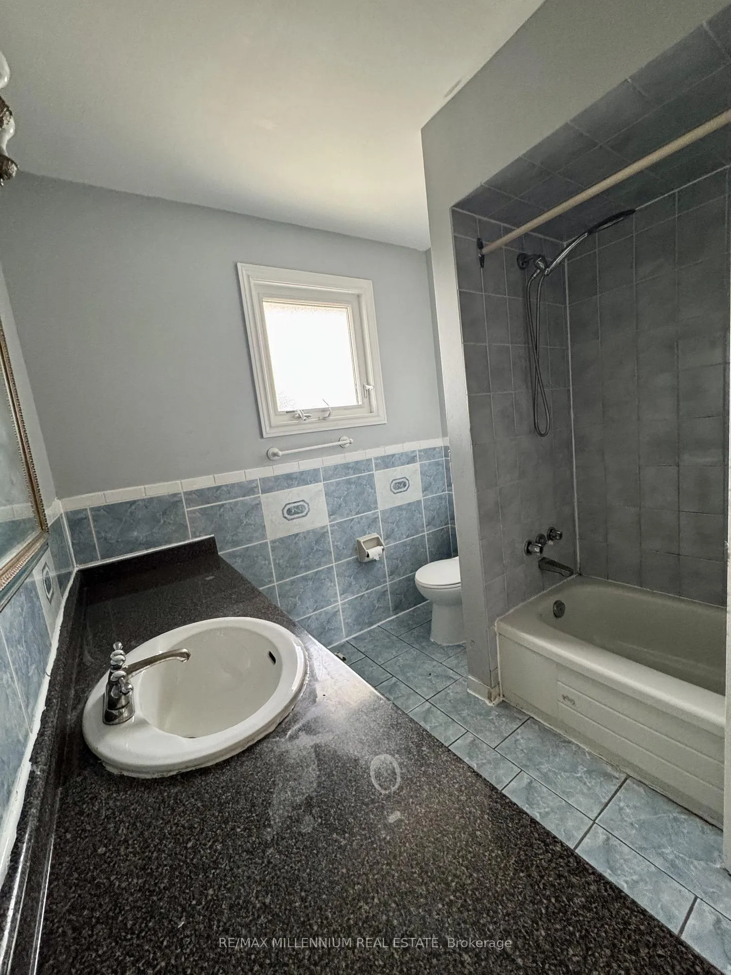 Photo 15 of 36 Diane Court, Brampton, Fletcher's Creek South — HOMEH