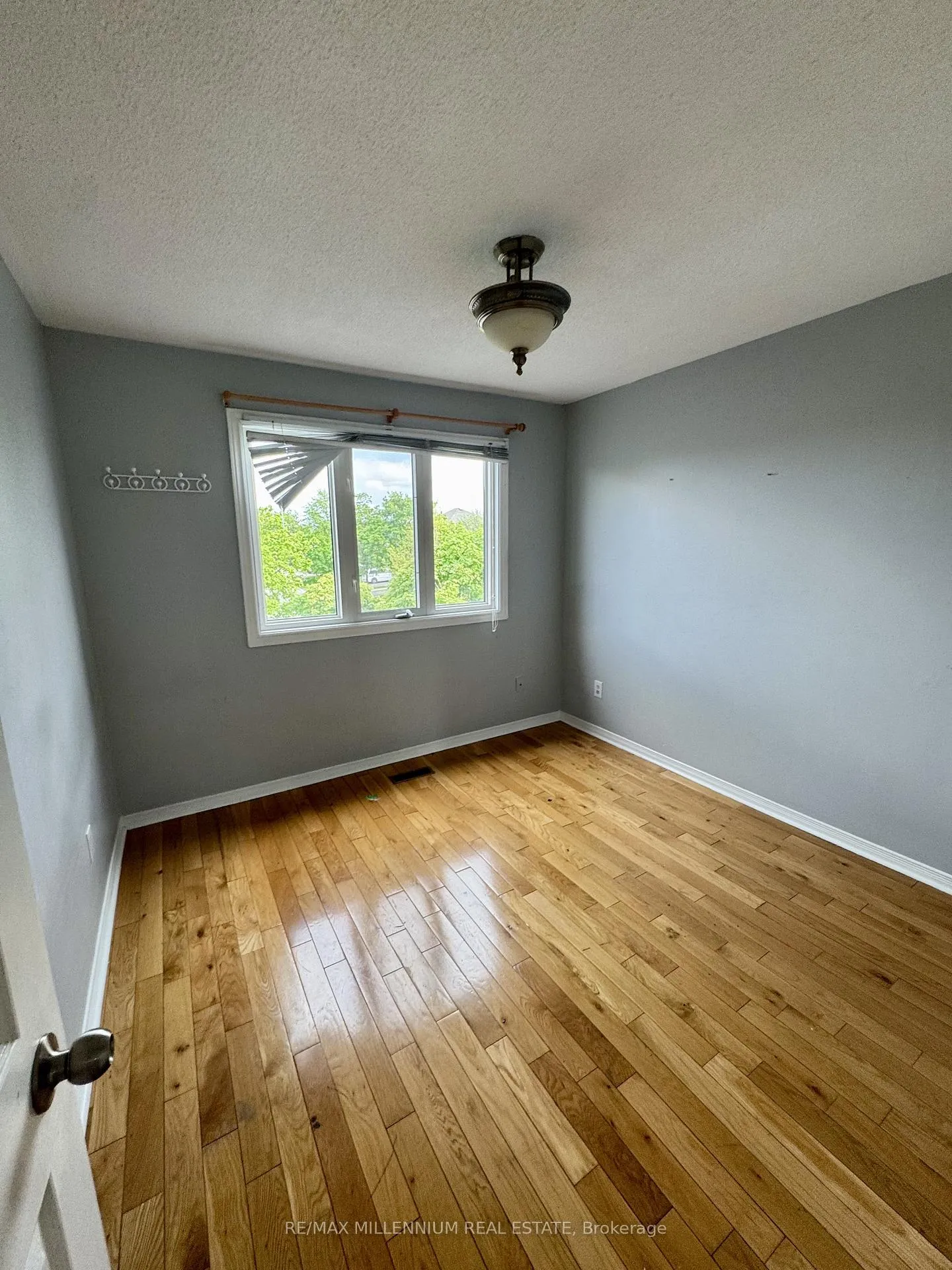 Photo 20 of 36 Diane Court, Brampton, Fletcher's Creek South — HOMEH