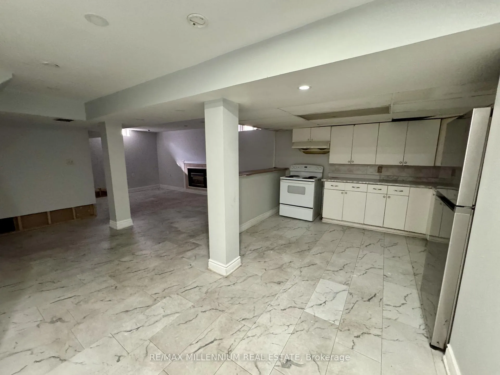 Photo 21 of 36 Diane Court, Brampton, Fletcher's Creek South — HOMEH