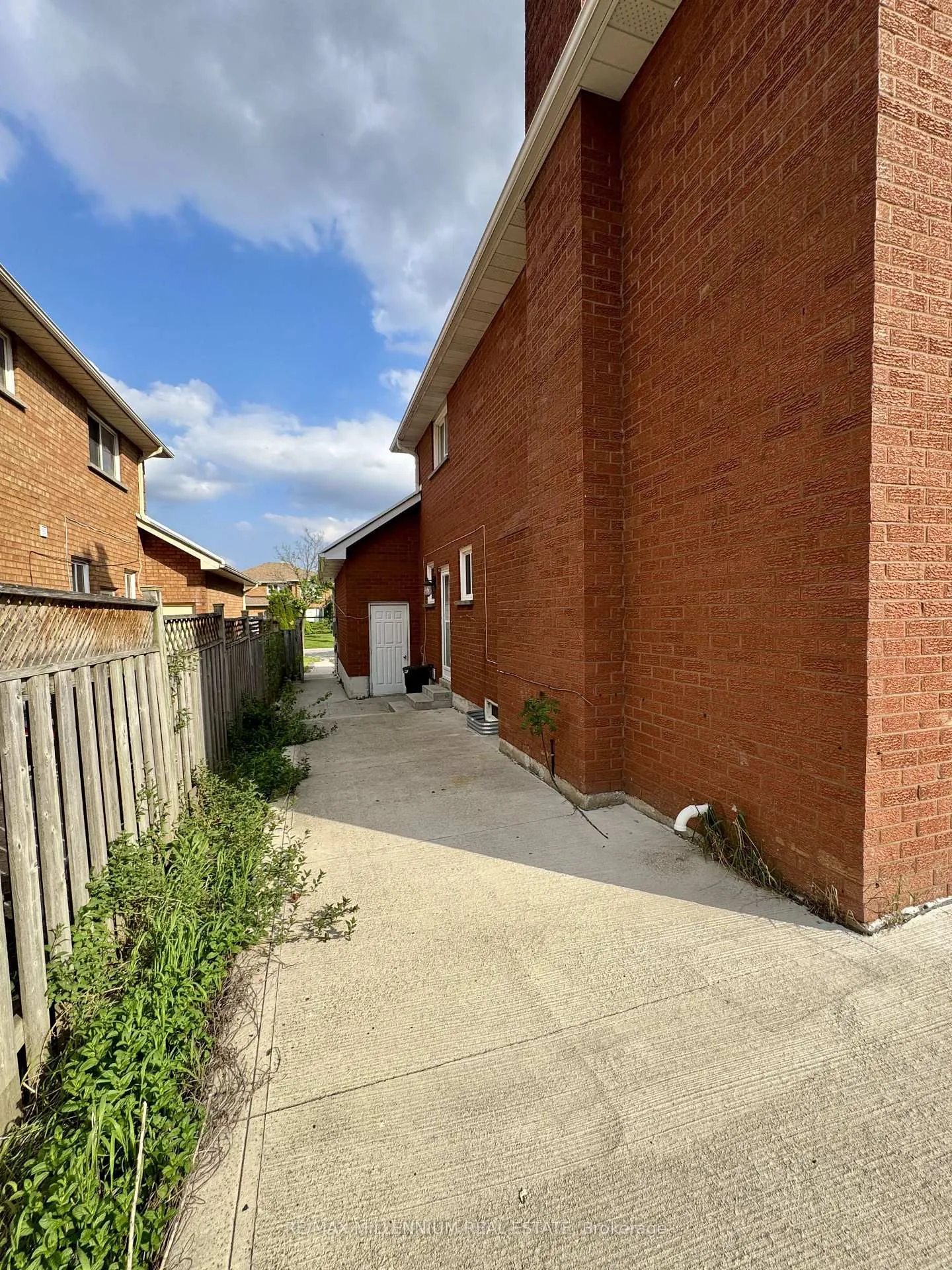 Photo 26 of 36 Diane Court, Brampton, Fletcher's Creek South — HOMEH