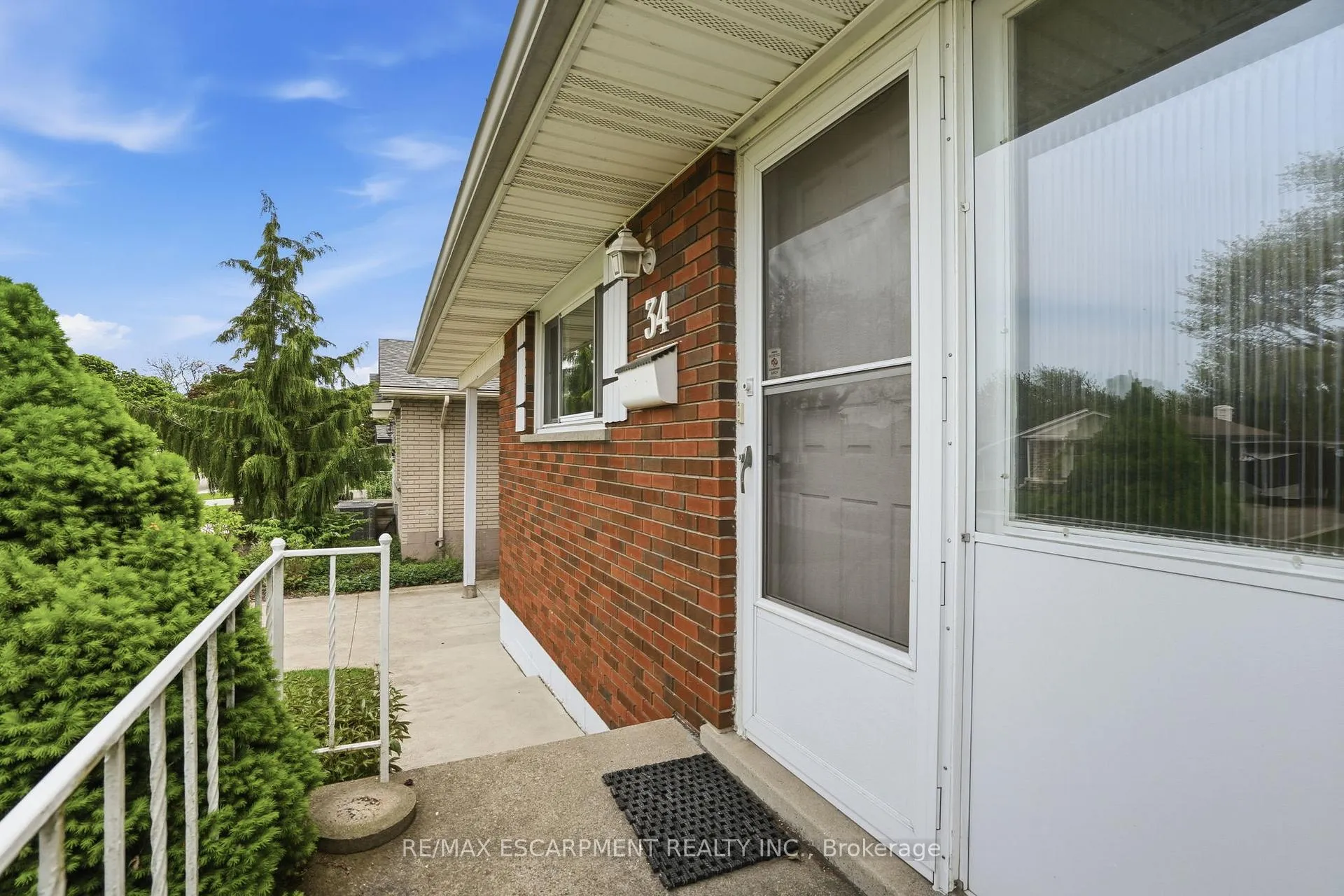 Photo 3 of 34 Beaconsfield Drive, Hamilton, Berrisfield — HOMEH